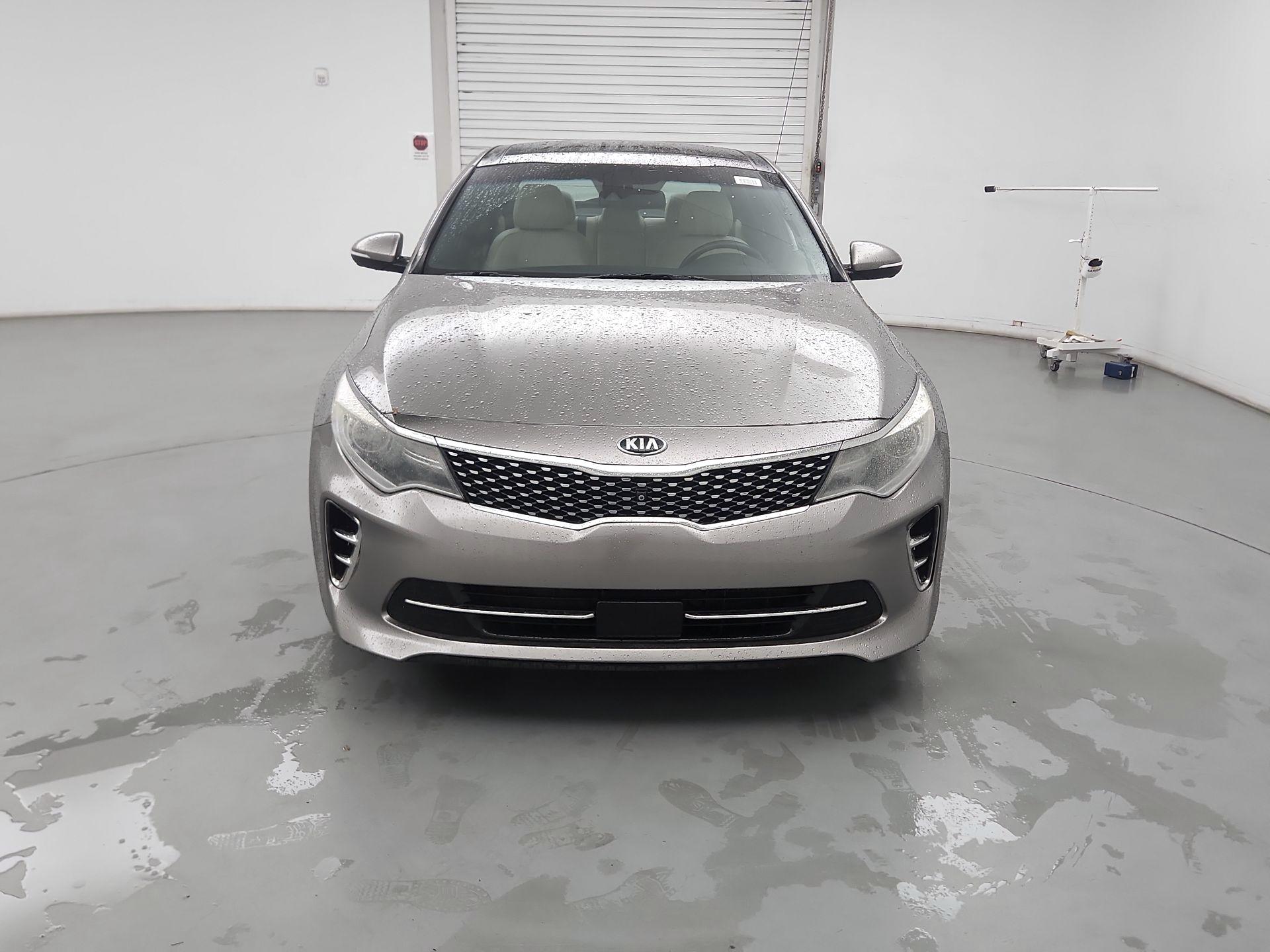 Thumbnail: 2016 Kia Optima - 2