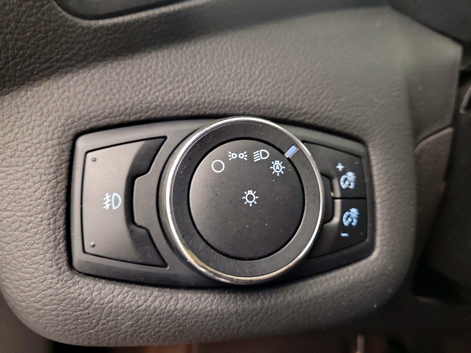 Thumbnail: 2014 Ford Escape - 11