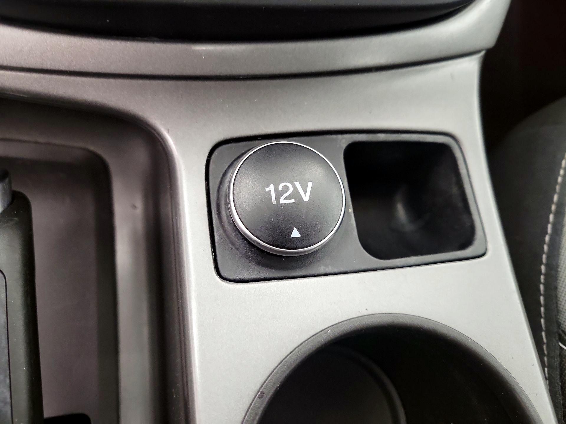 Thumbnail: 2014 Ford Escape - 16