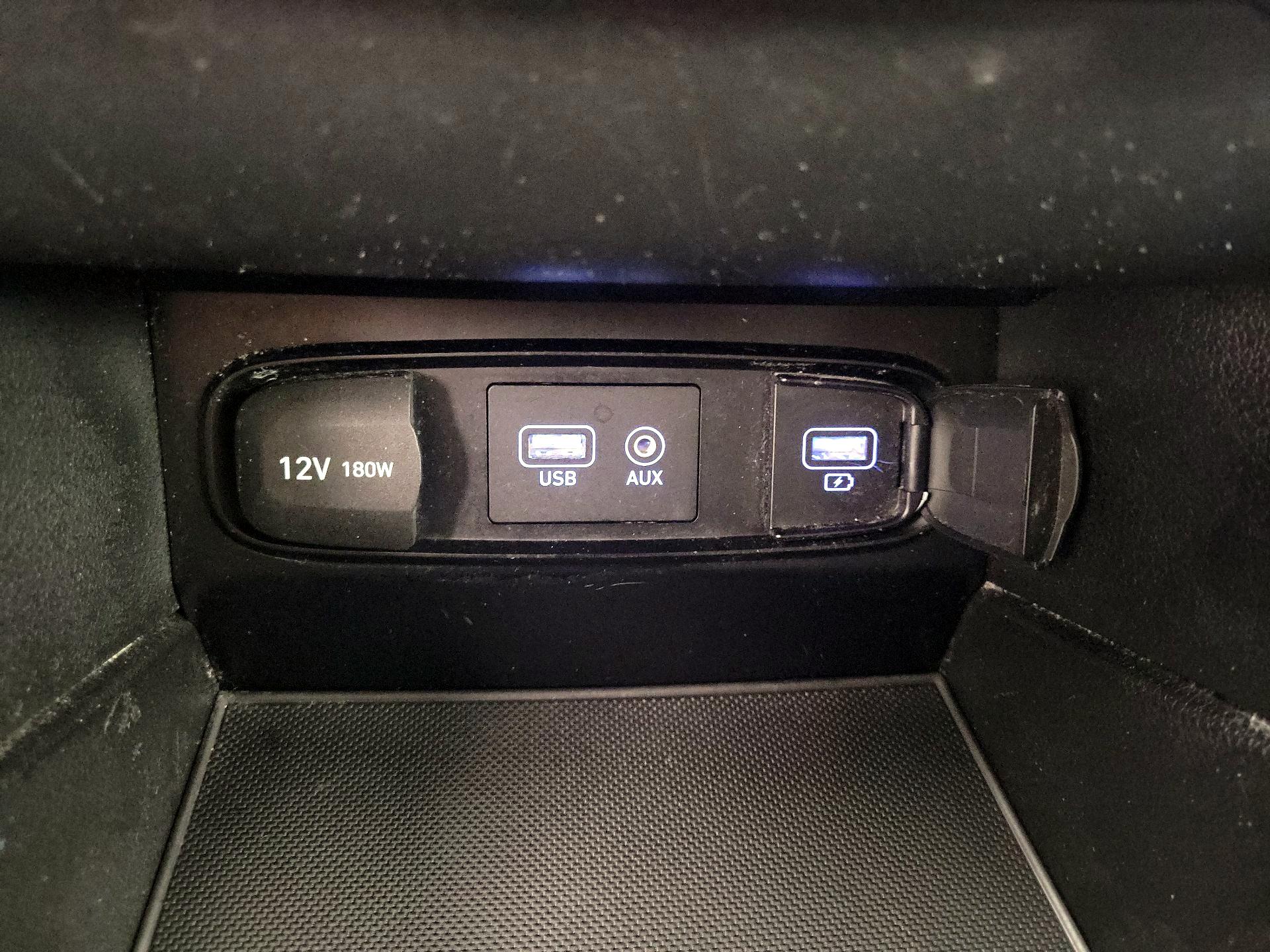 Thumbnail: 2019 Hyundai Santa Fe - 16