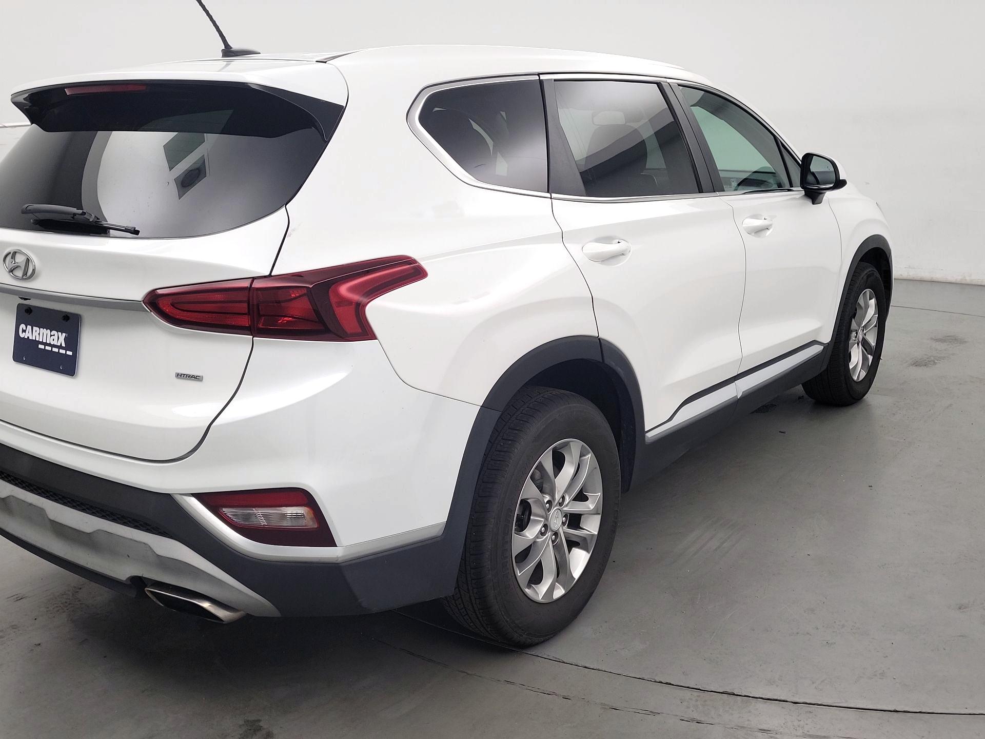 Thumbnail: 2019 Hyundai Santa Fe - 5