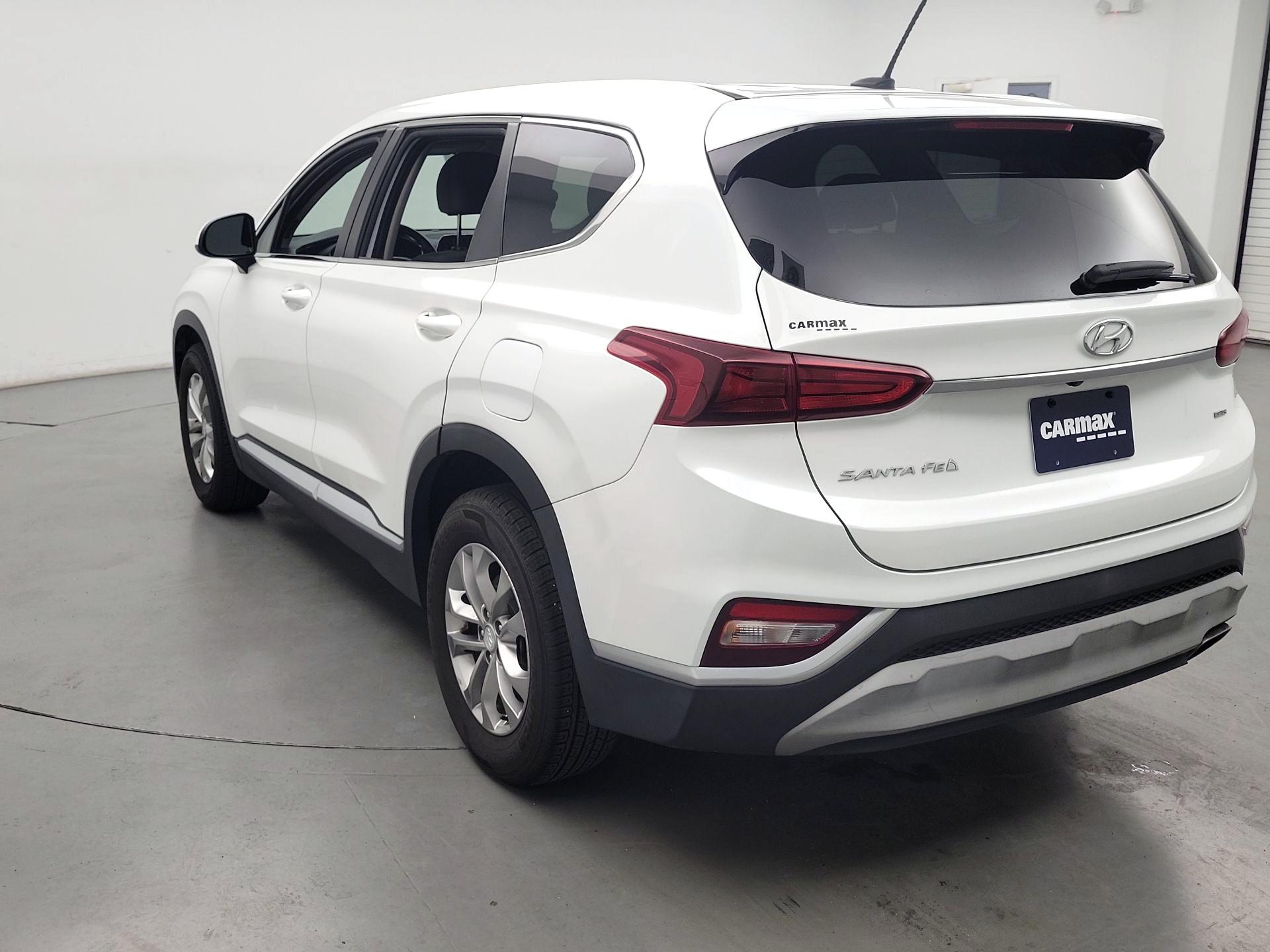 Thumbnail: 2019 Hyundai Santa Fe - 7
