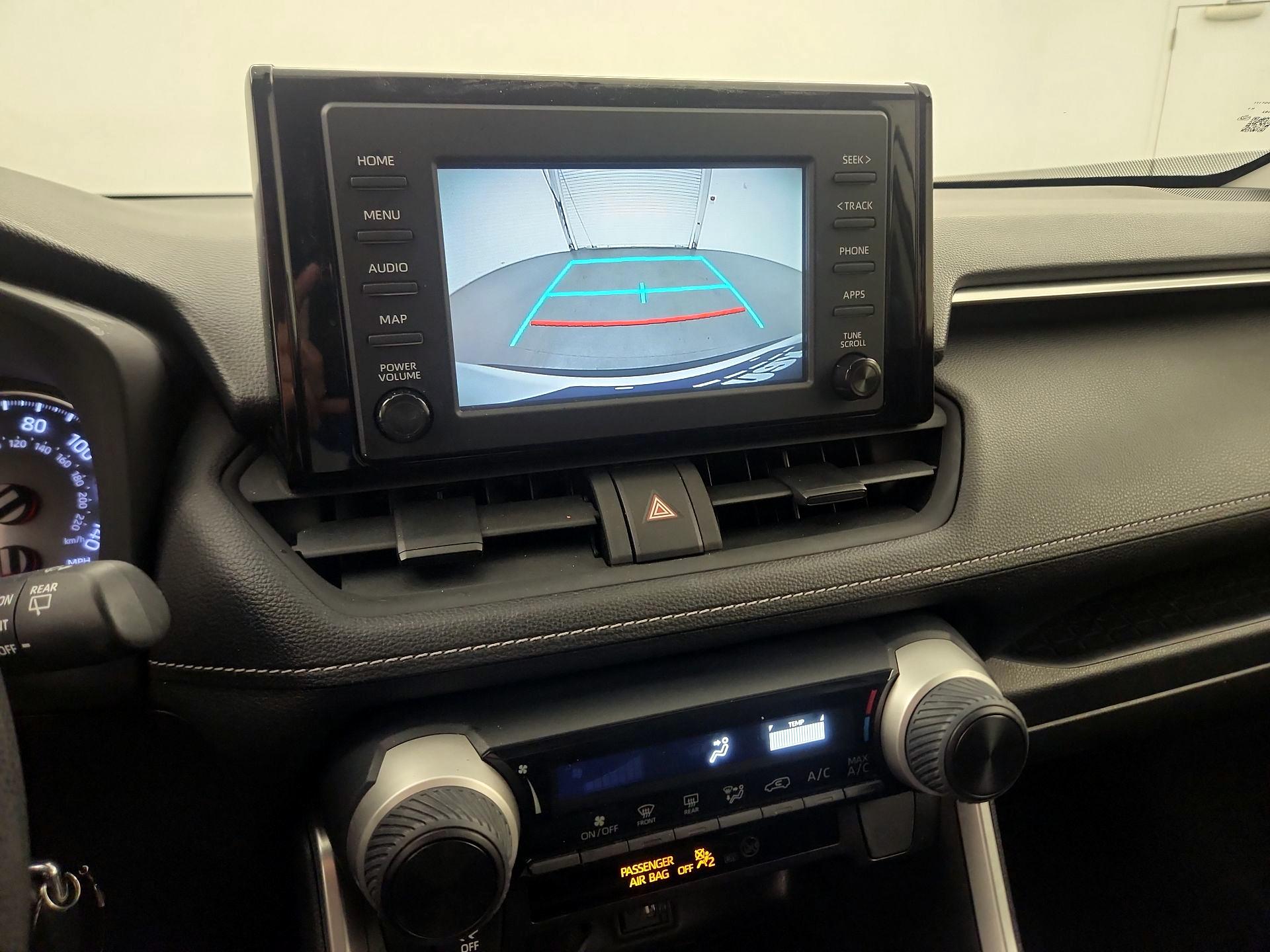 Thumbnail: 2019 Toyota RAV4 - 11