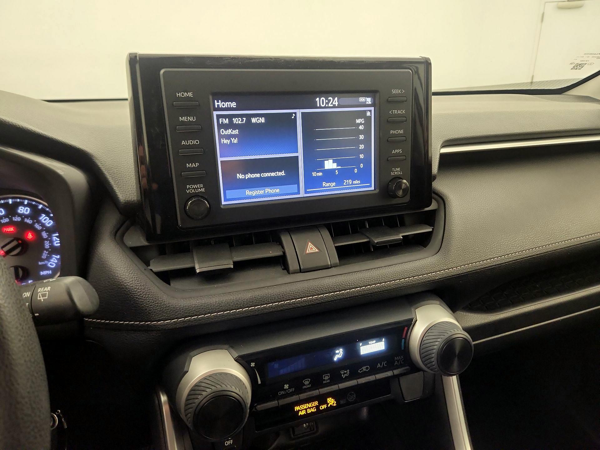 Thumbnail: 2019 Toyota RAV4 - 12