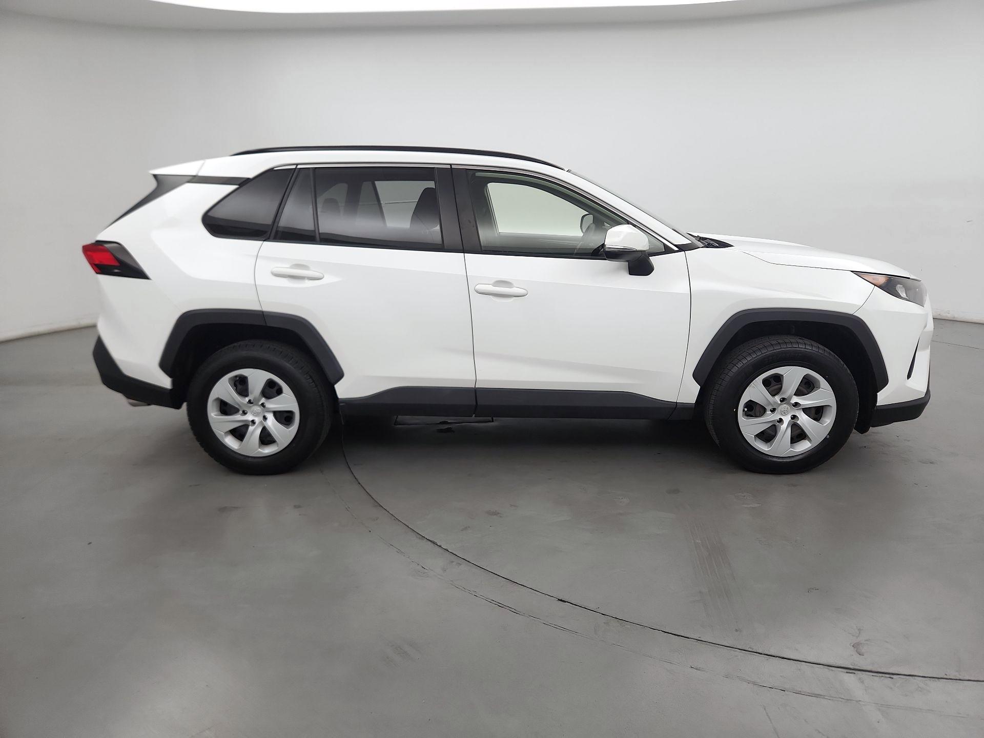 Thumbnail: 2019 Toyota RAV4 - 4