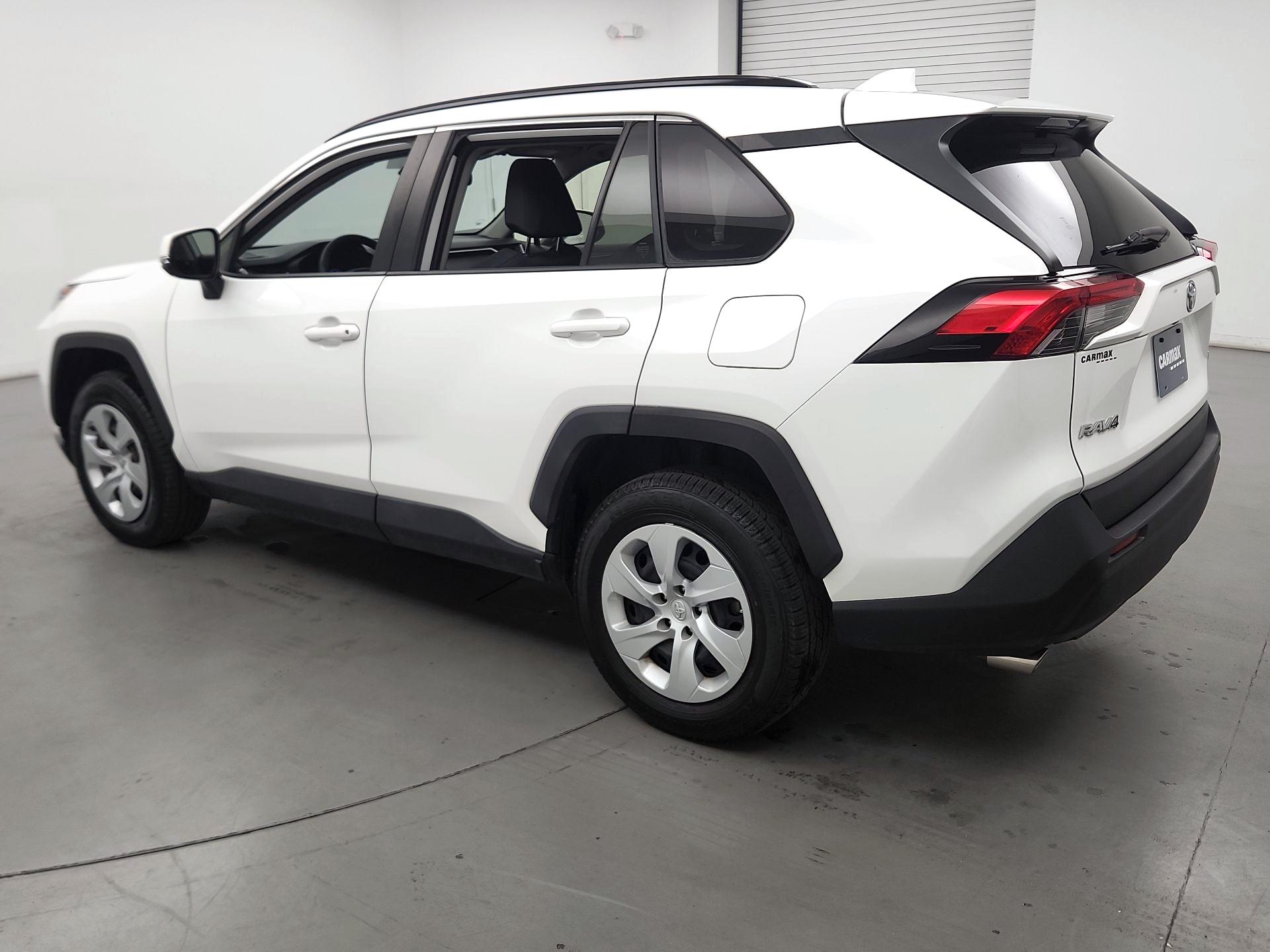 Thumbnail: 2019 Toyota RAV4 - 7