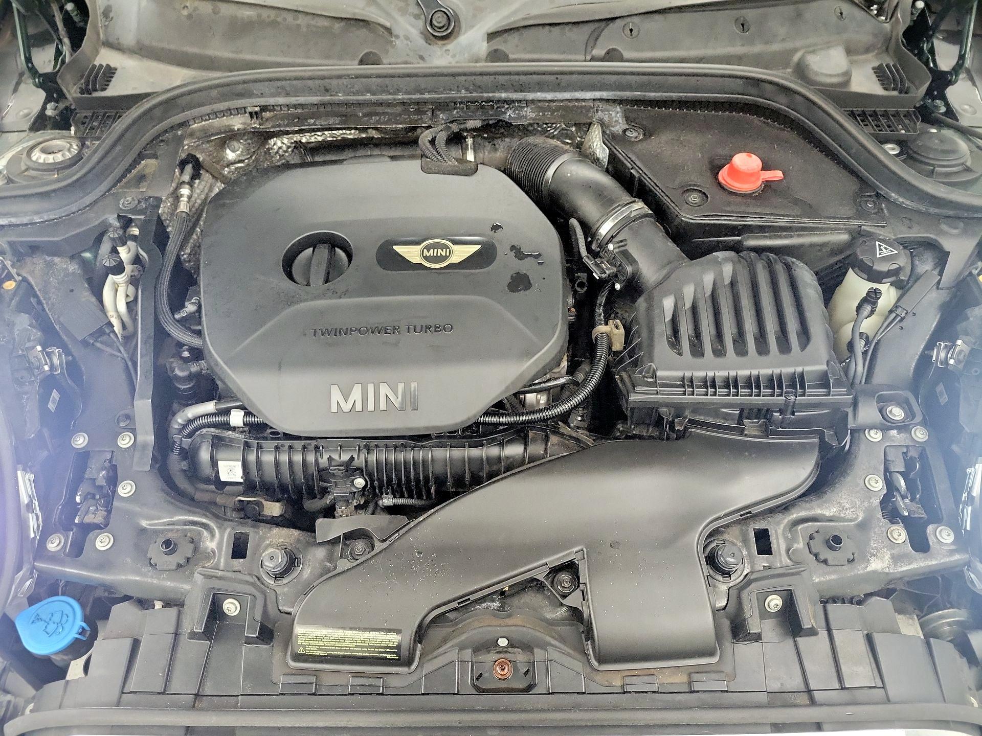 Thumbnail: 2015 MINI Cooper Hardtop - 18