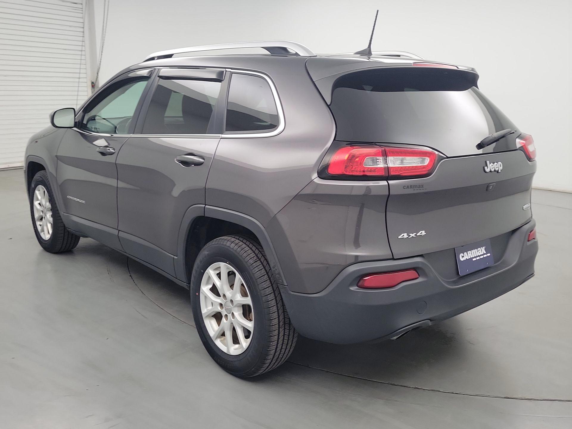 Thumbnail: 2018 Jeep Cherokee - 7