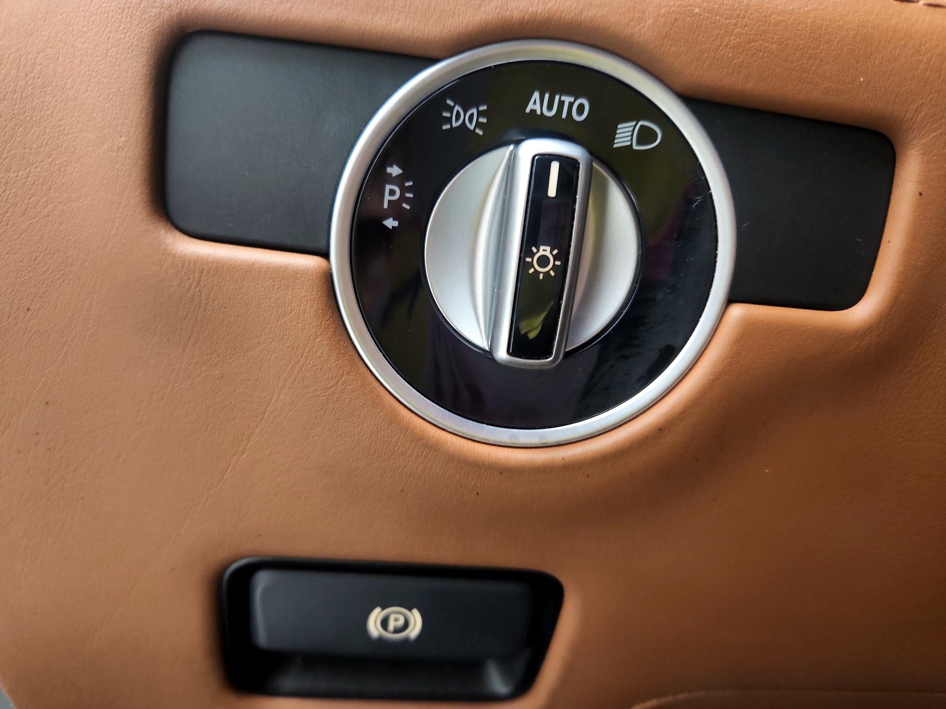 Thumbnail: 2015 Mercedes-Benz SL-Class - 11