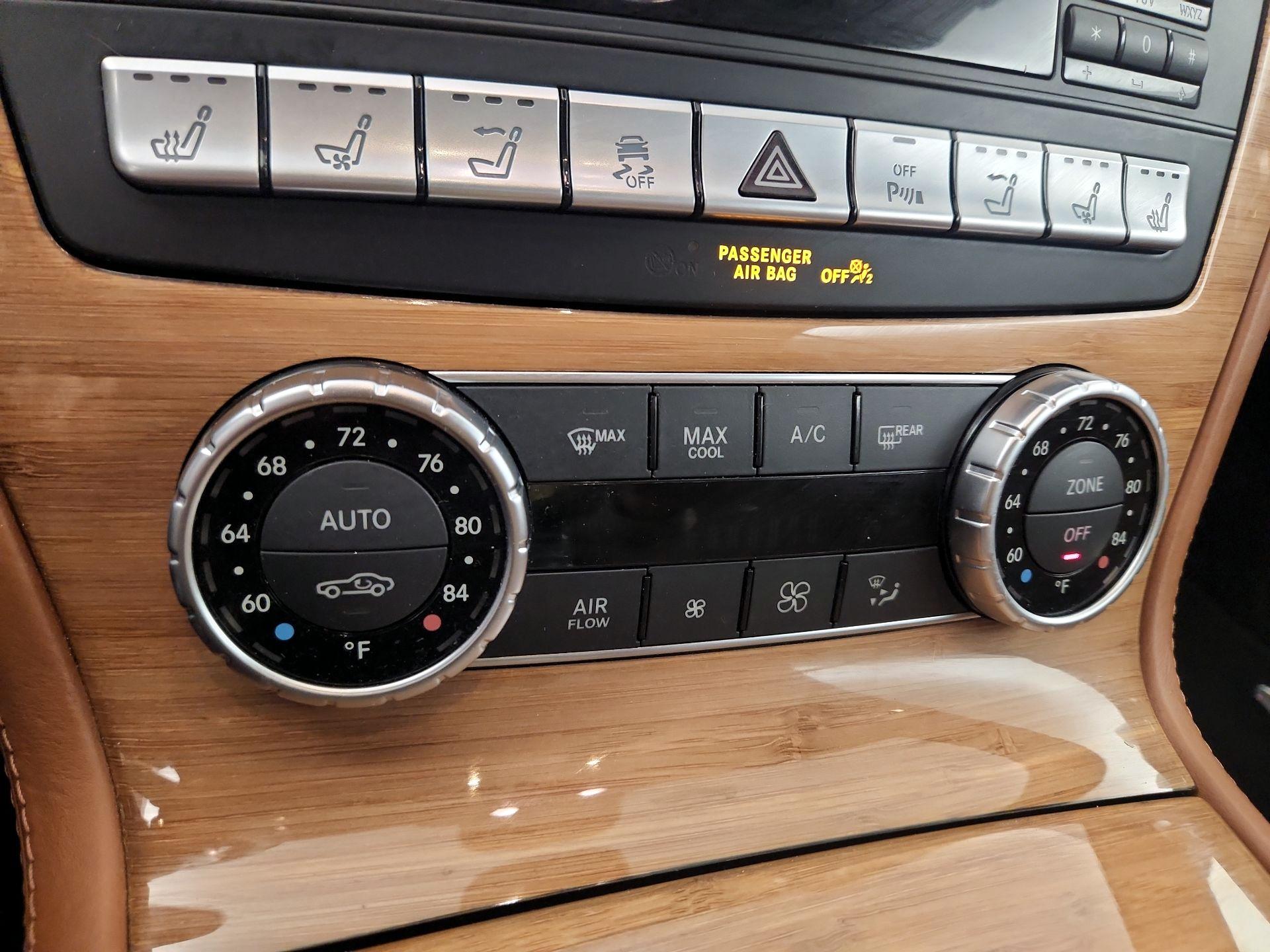 Thumbnail: 2015 Mercedes-Benz SL-Class - 15