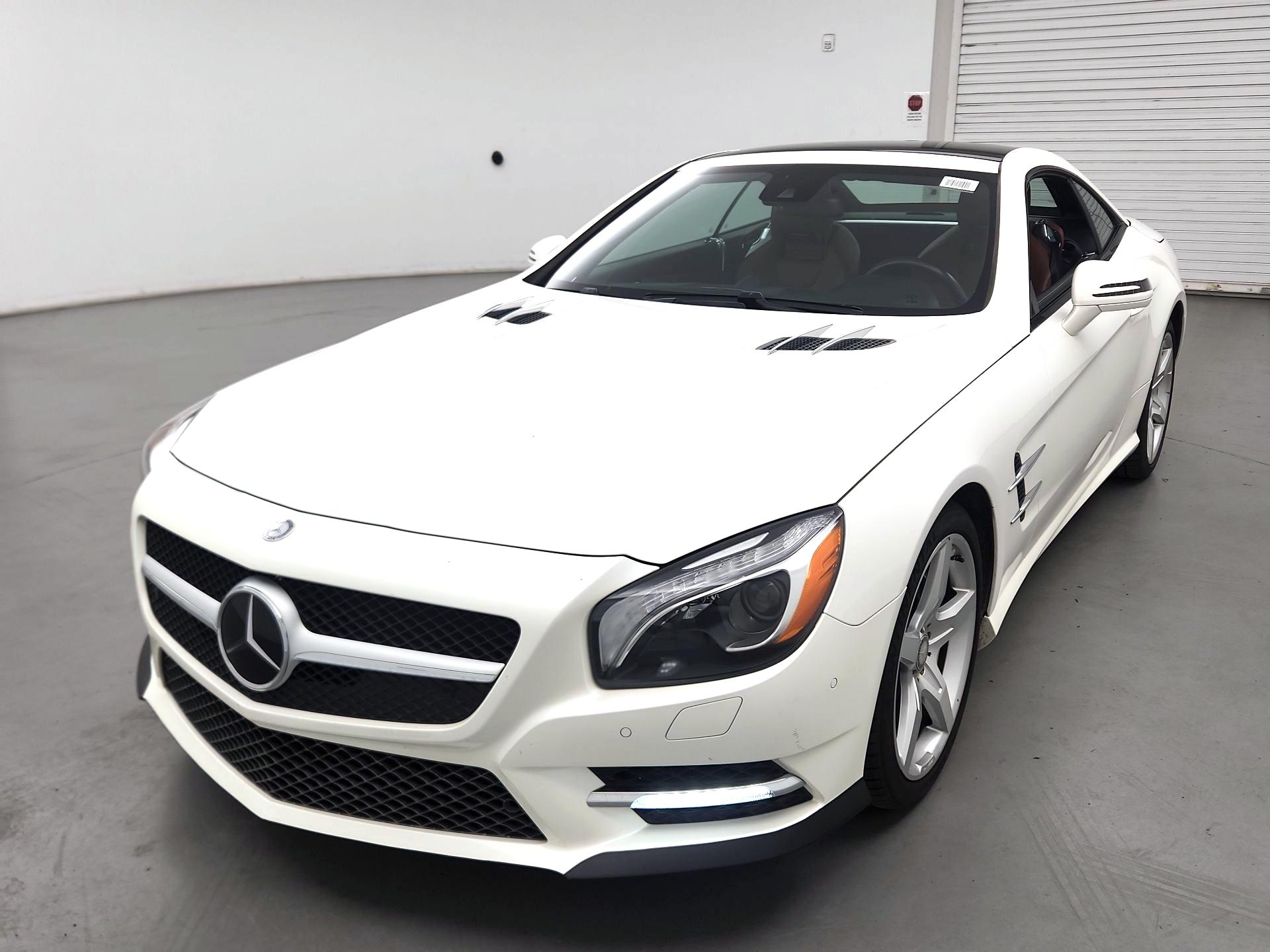 Thumbnail: 2015 Mercedes-Benz SL-Class - 3