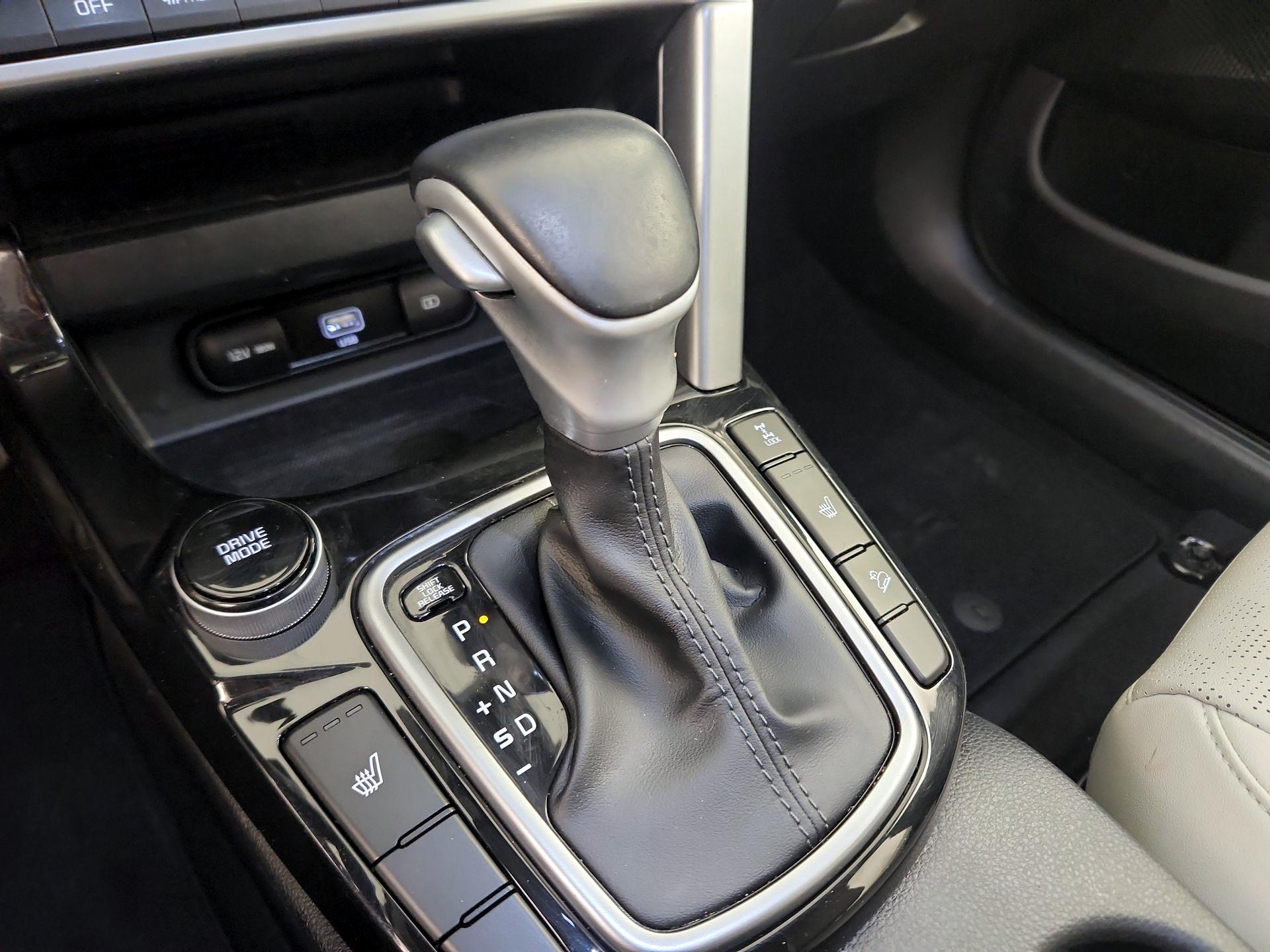 Thumbnail: 2023 Kia Seltos - 16