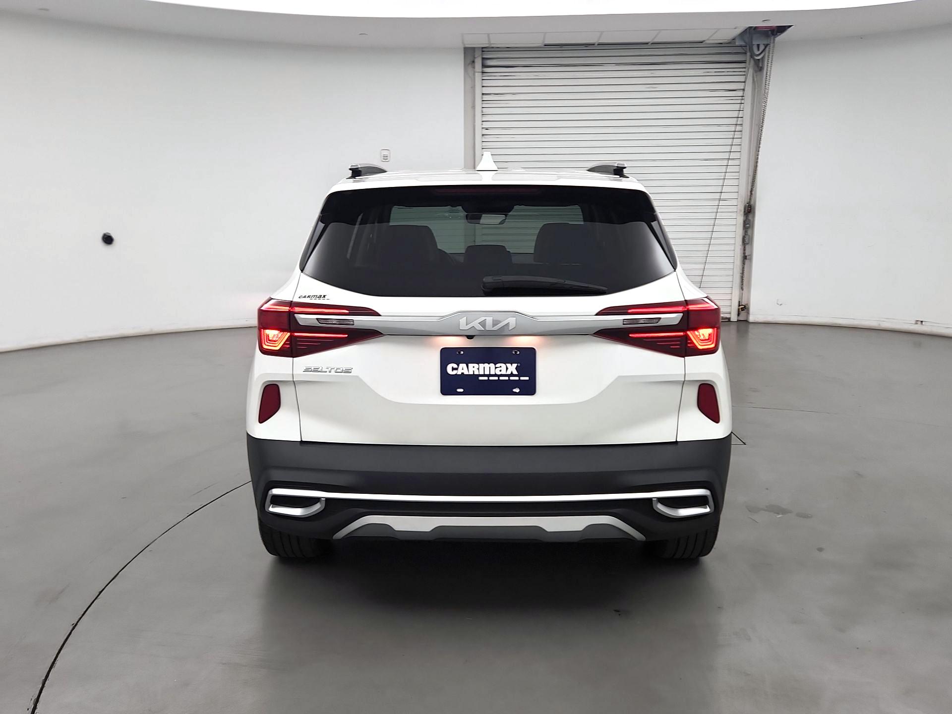 Thumbnail: 2023 Kia Seltos - 6