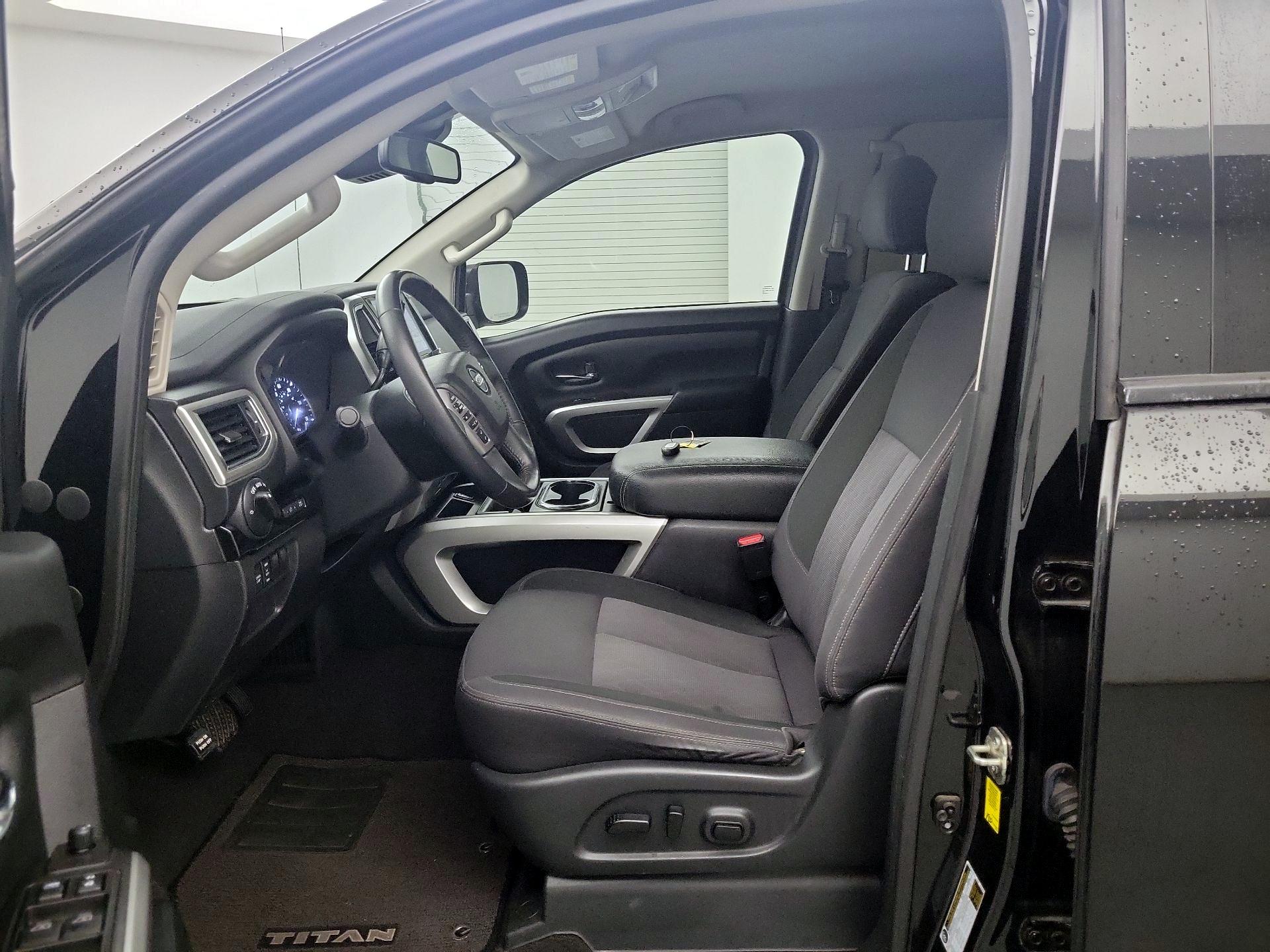 Thumbnail: 2021 Nissan Titan - 9