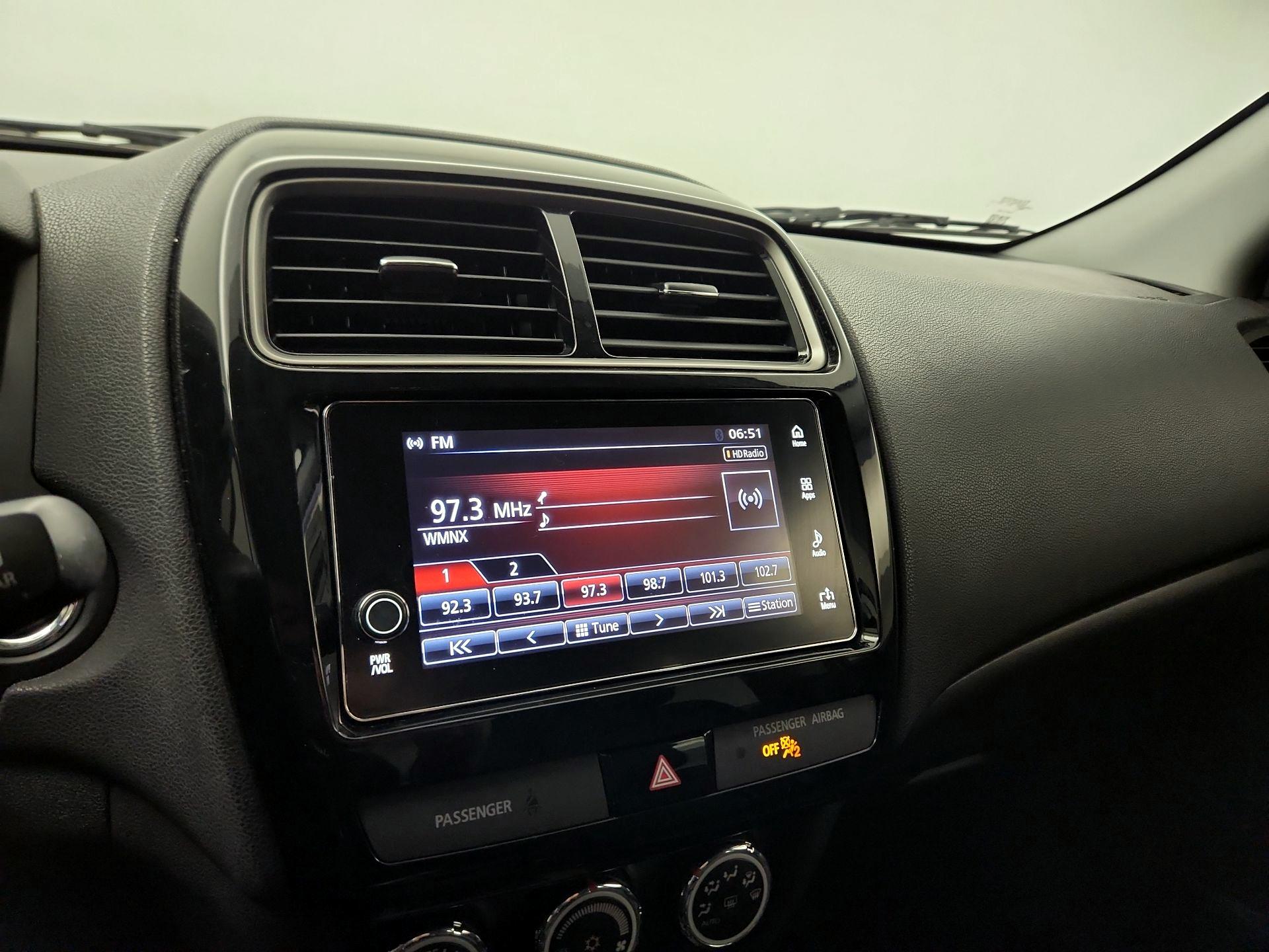 Thumbnail: 2018 Mitsubishi Outlander Sport - 13