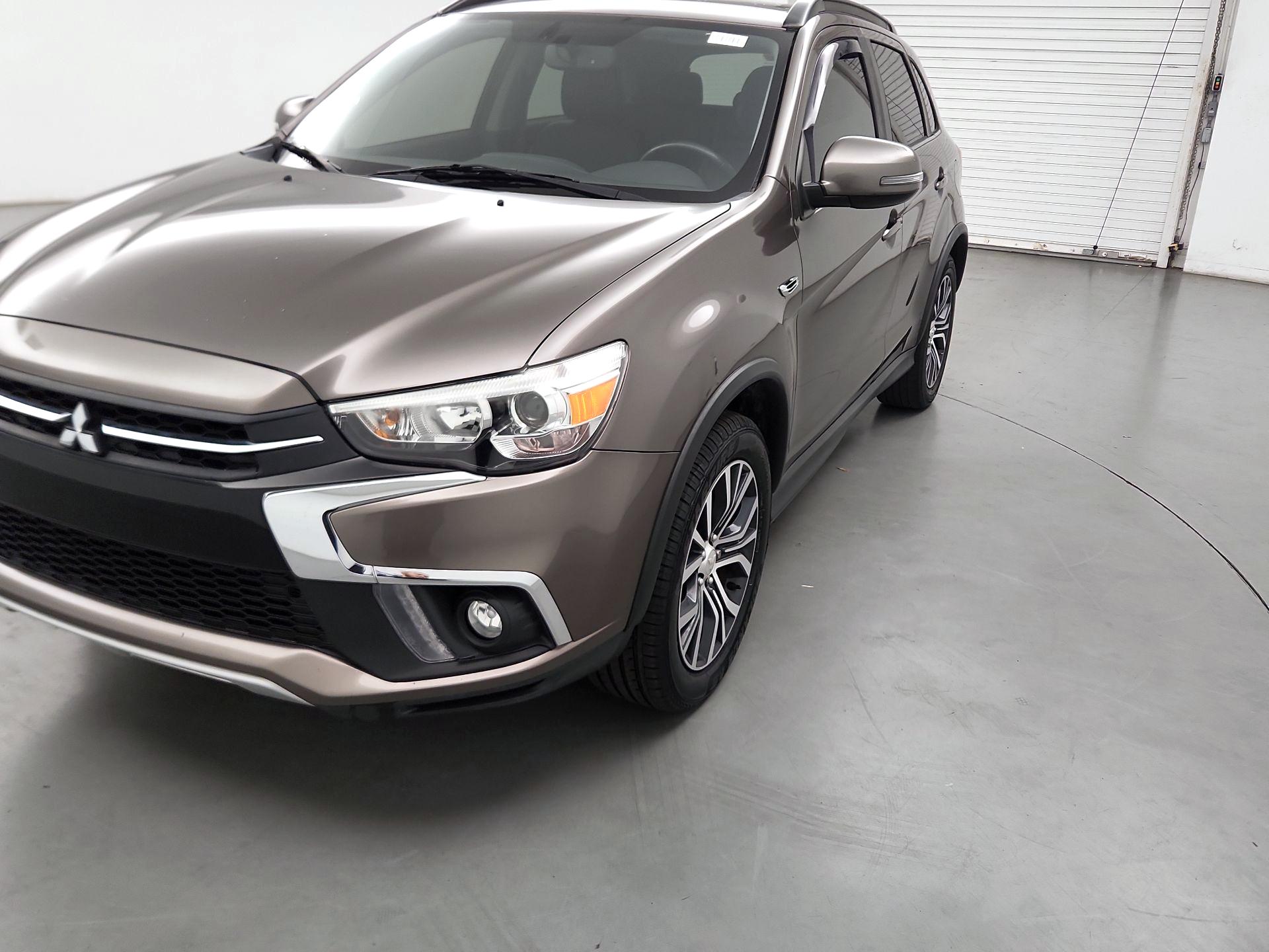 Thumbnail: 2018 Mitsubishi Outlander Sport - 3