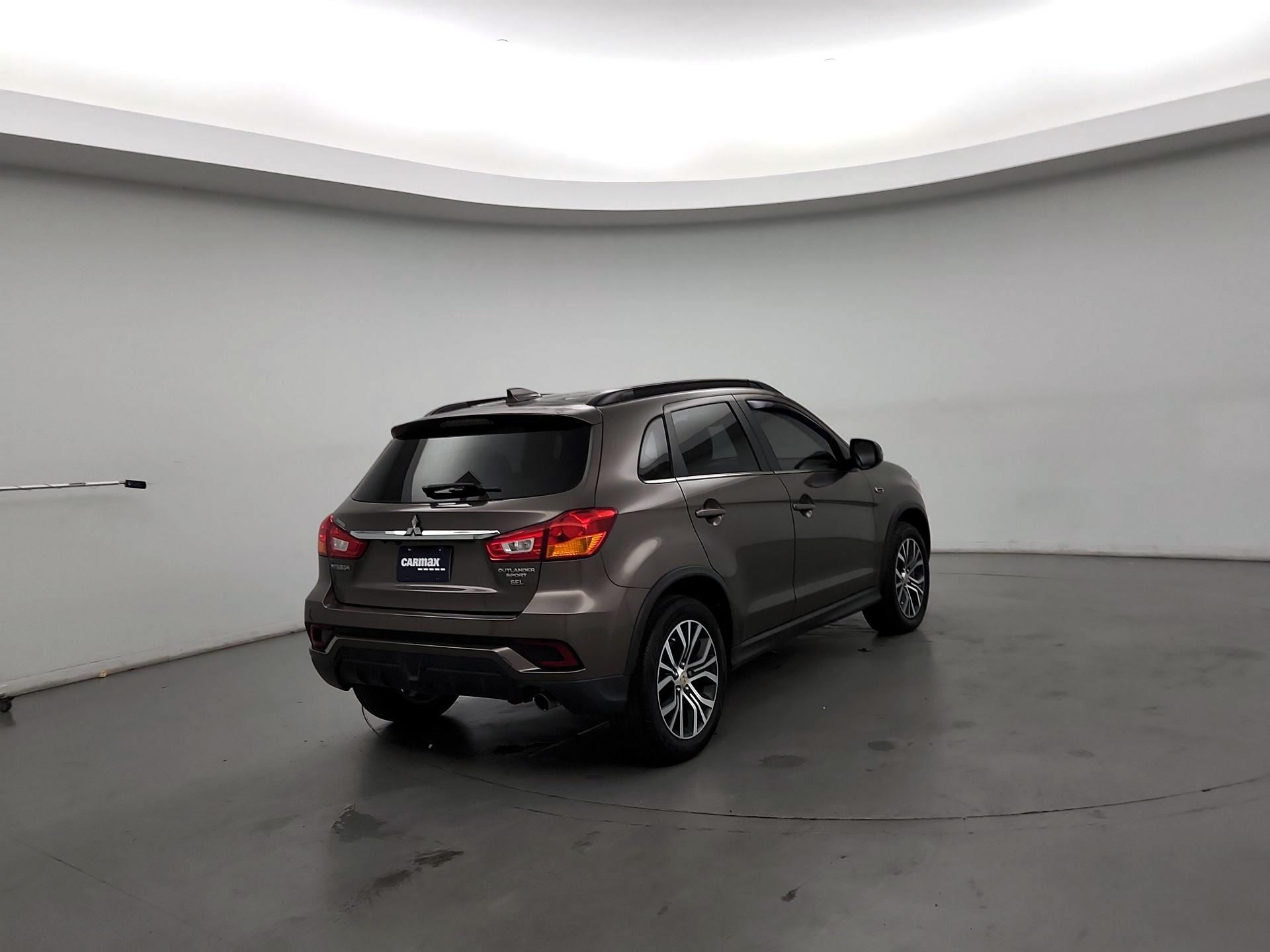 Thumbnail: 2018 Mitsubishi Outlander Sport - 5