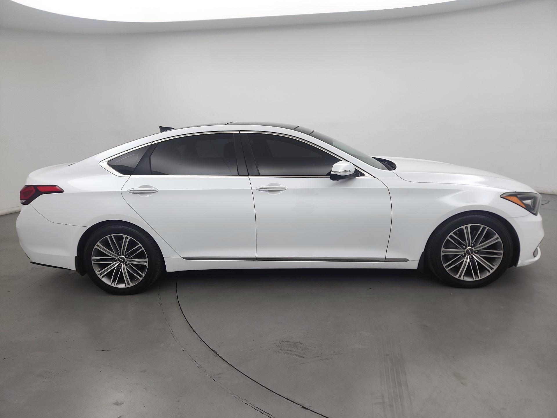 Thumbnail: 2018 Genesis G80 - 4