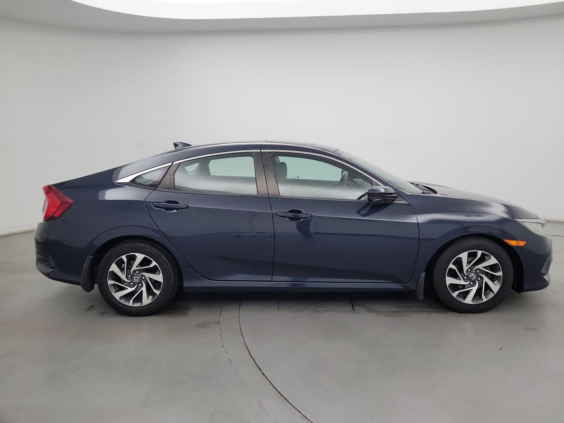 Thumbnail: 2017 Honda Civic - 4