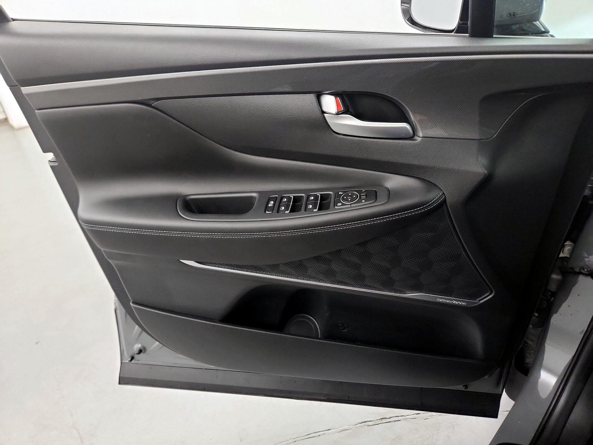 Thumbnail: 2023 Hyundai Santa Fe - 10