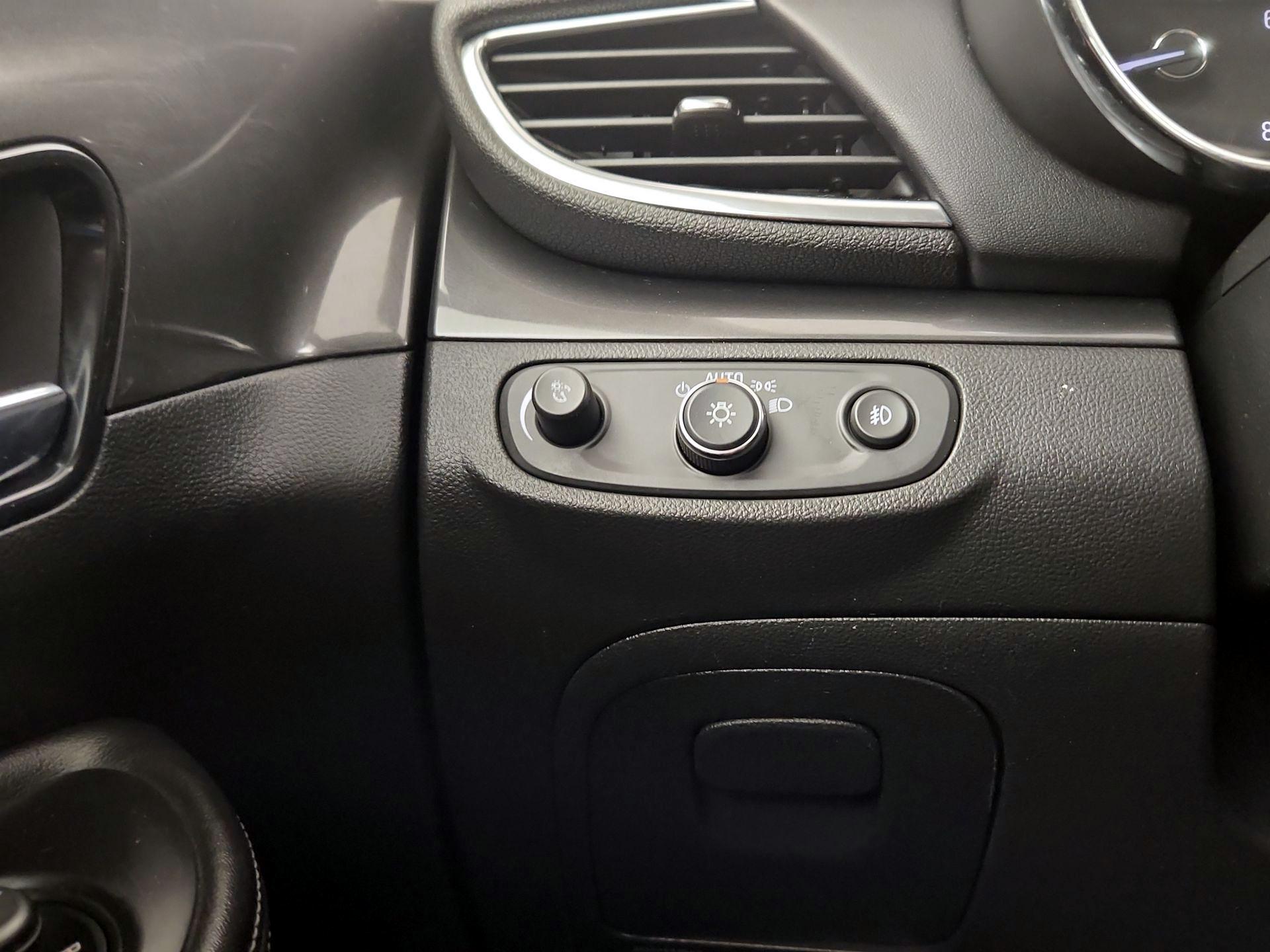 Thumbnail: 2018 Buick Encore - 11