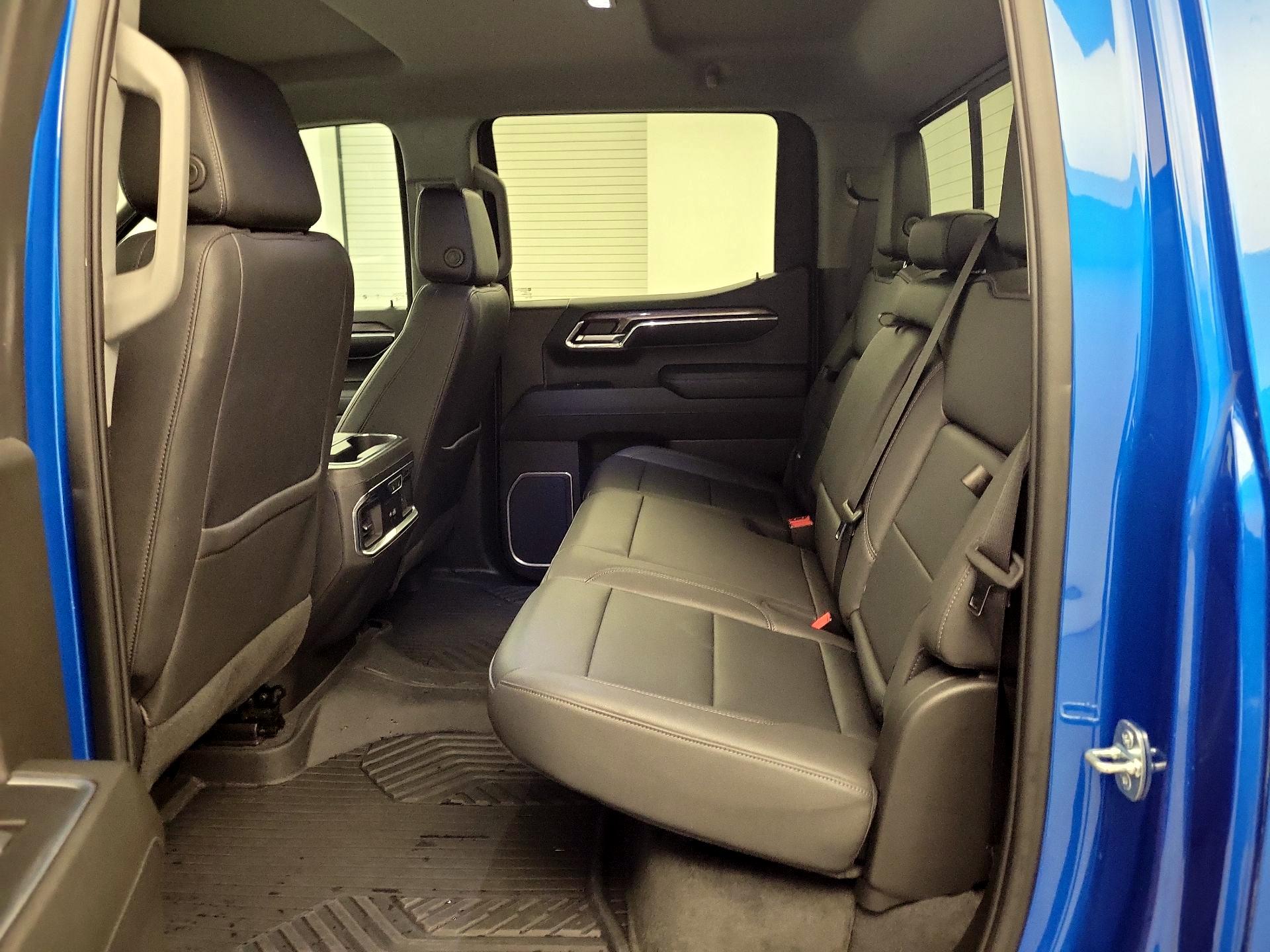 Thumbnail: 2023 Chevrolet Silverado 1500 - 17