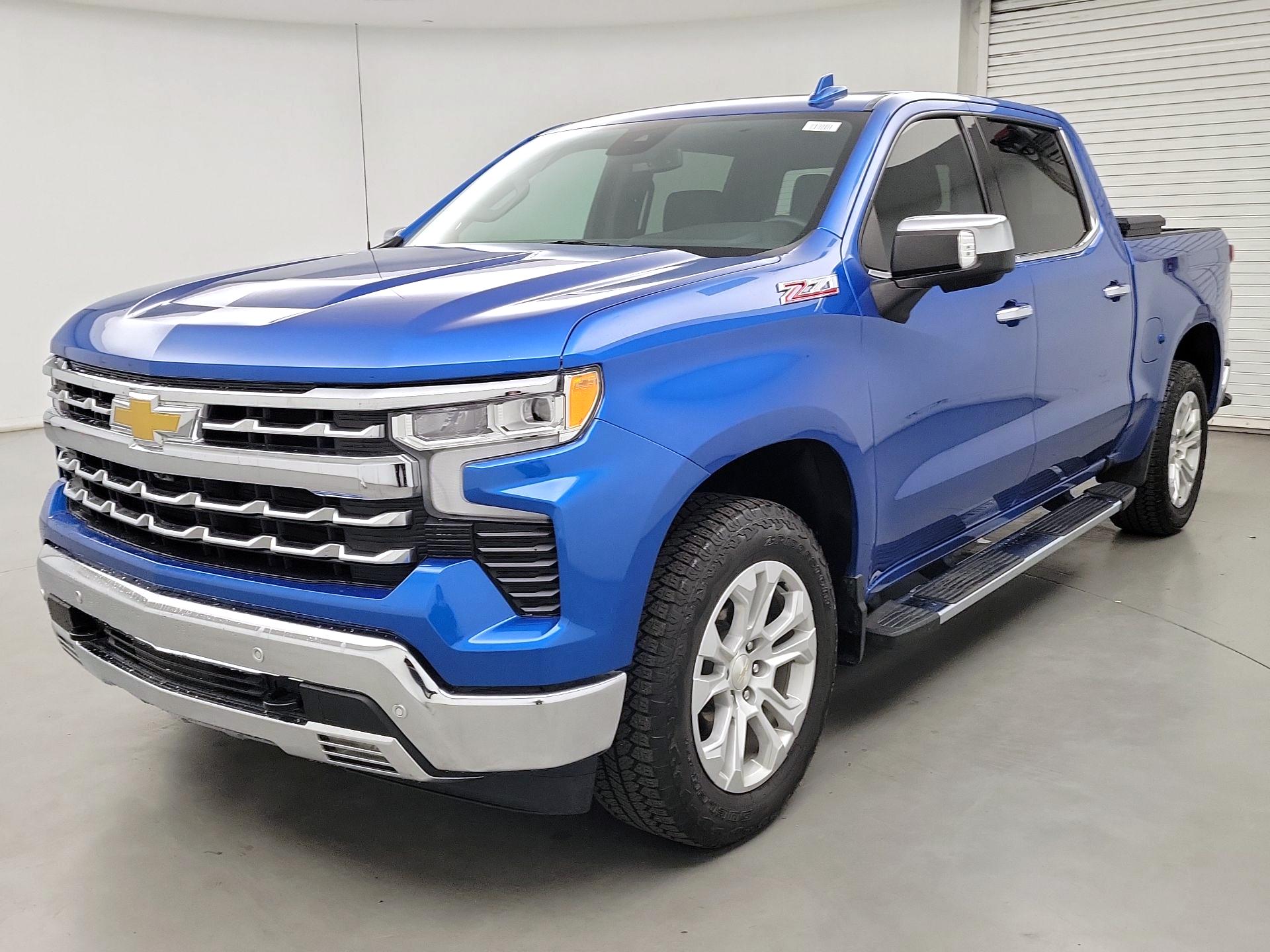 Thumbnail: 2023 Chevrolet Silverado 1500 - 3