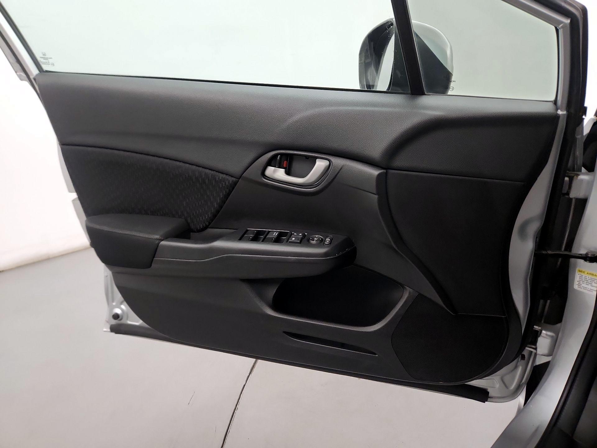 Thumbnail: 2015 Honda Civic - 10