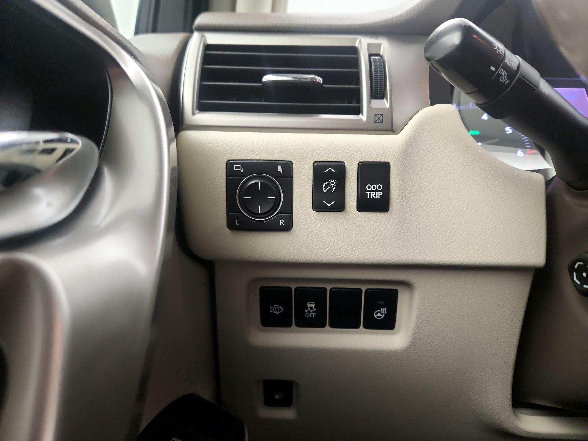 Thumbnail: 2015 Lexus GX - 13