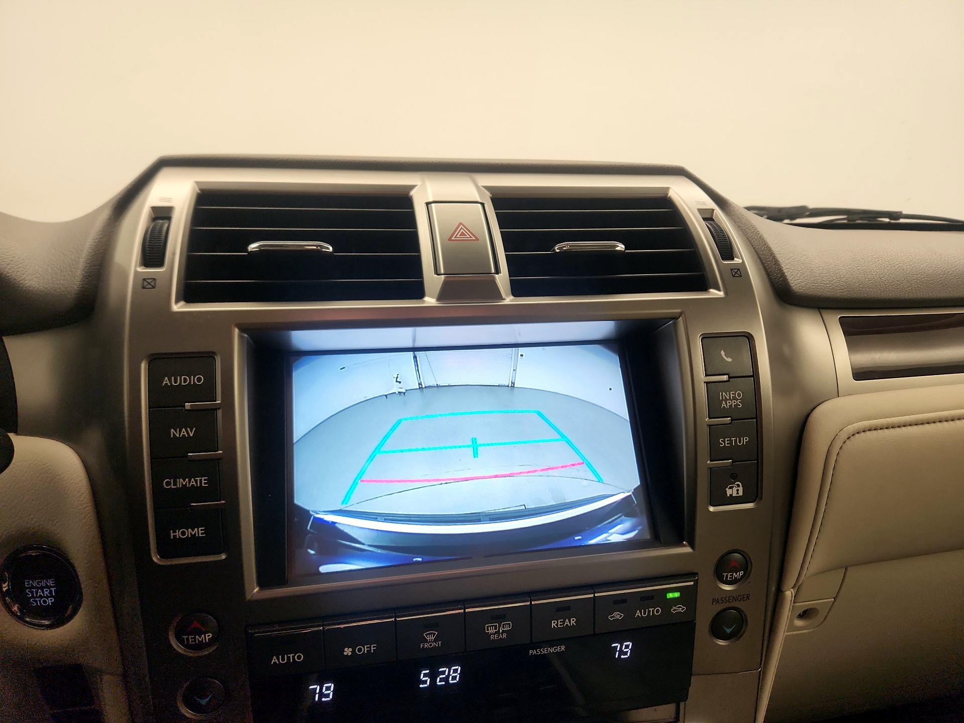 Thumbnail: 2015 Lexus GX - 15