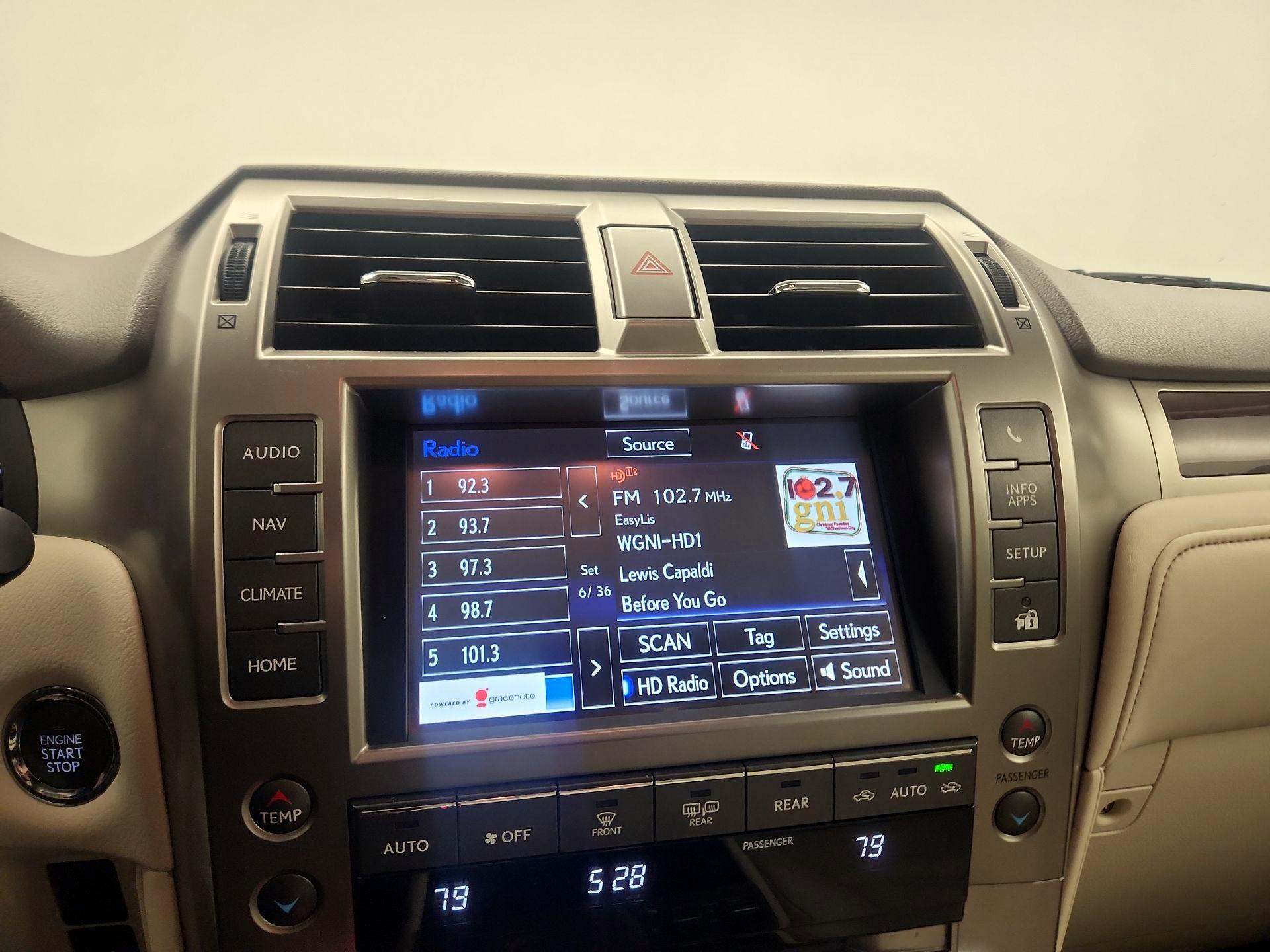 Thumbnail: 2015 Lexus GX - 16