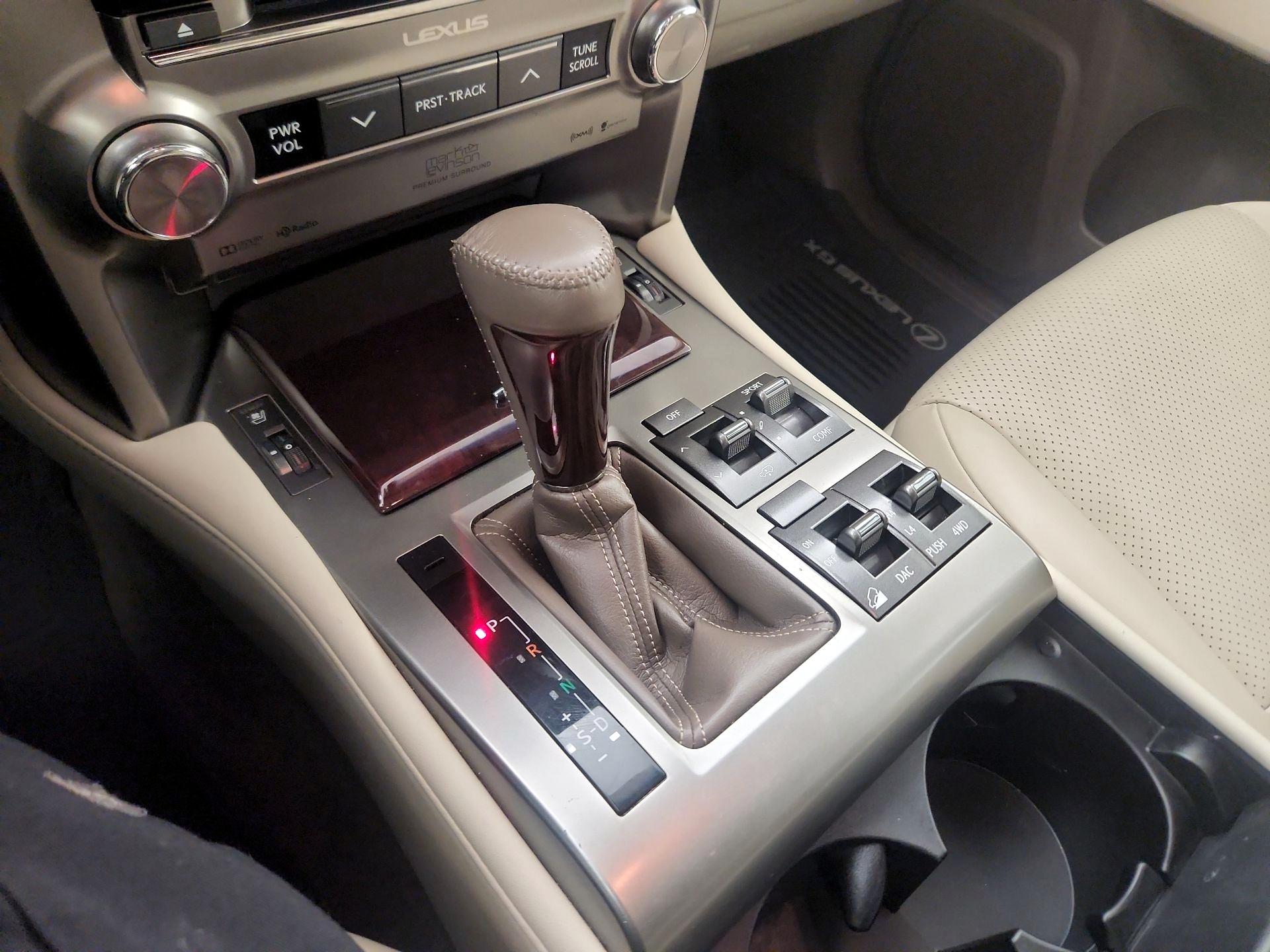 Thumbnail: 2015 Lexus GX - 18