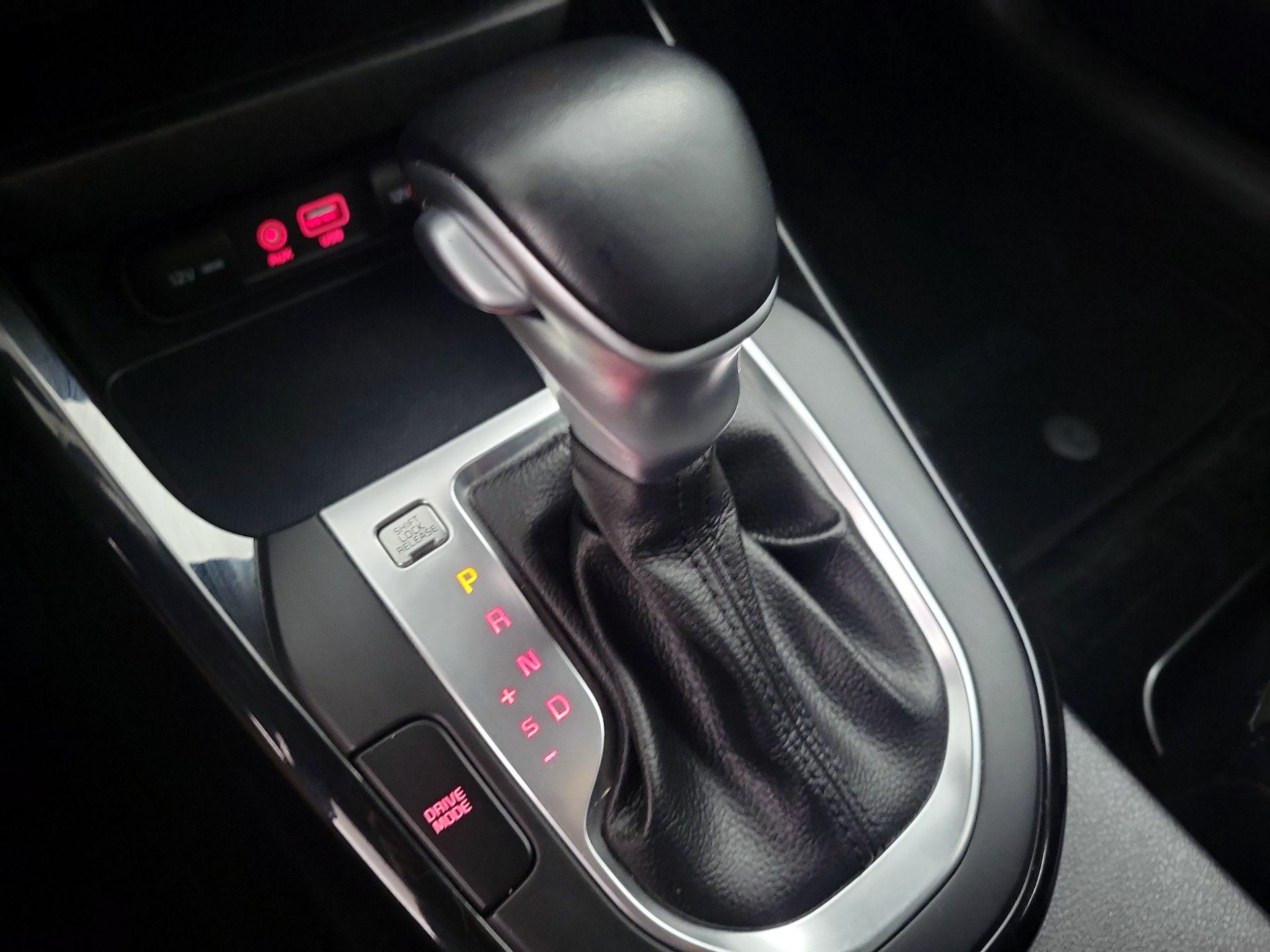 Thumbnail: 2021 Kia Forte - 15