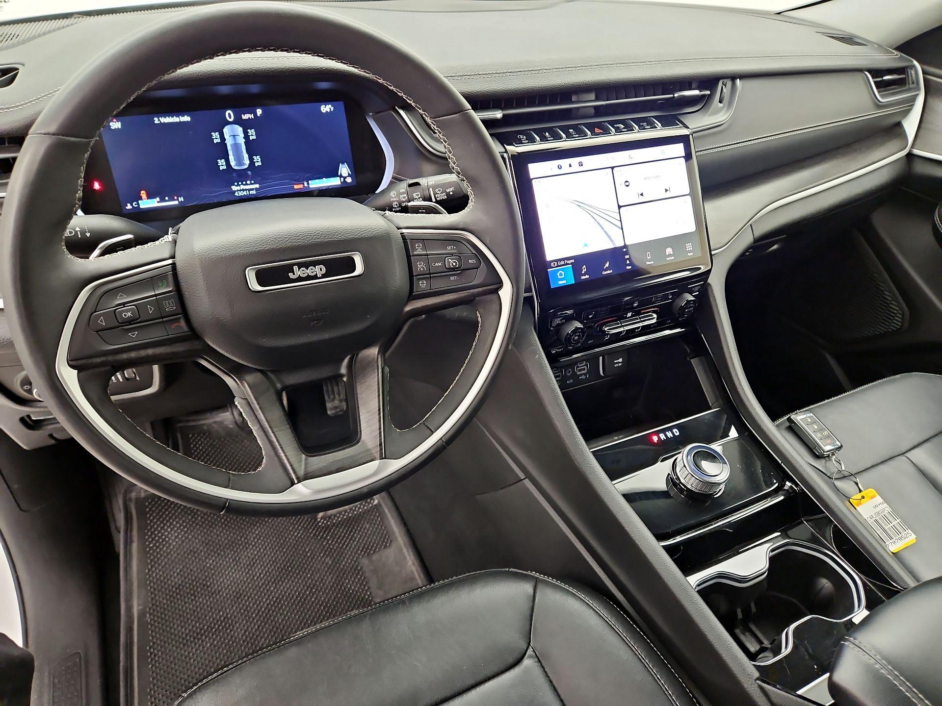 Thumbnail: 2023 Jeep Grand Cherokee - 9