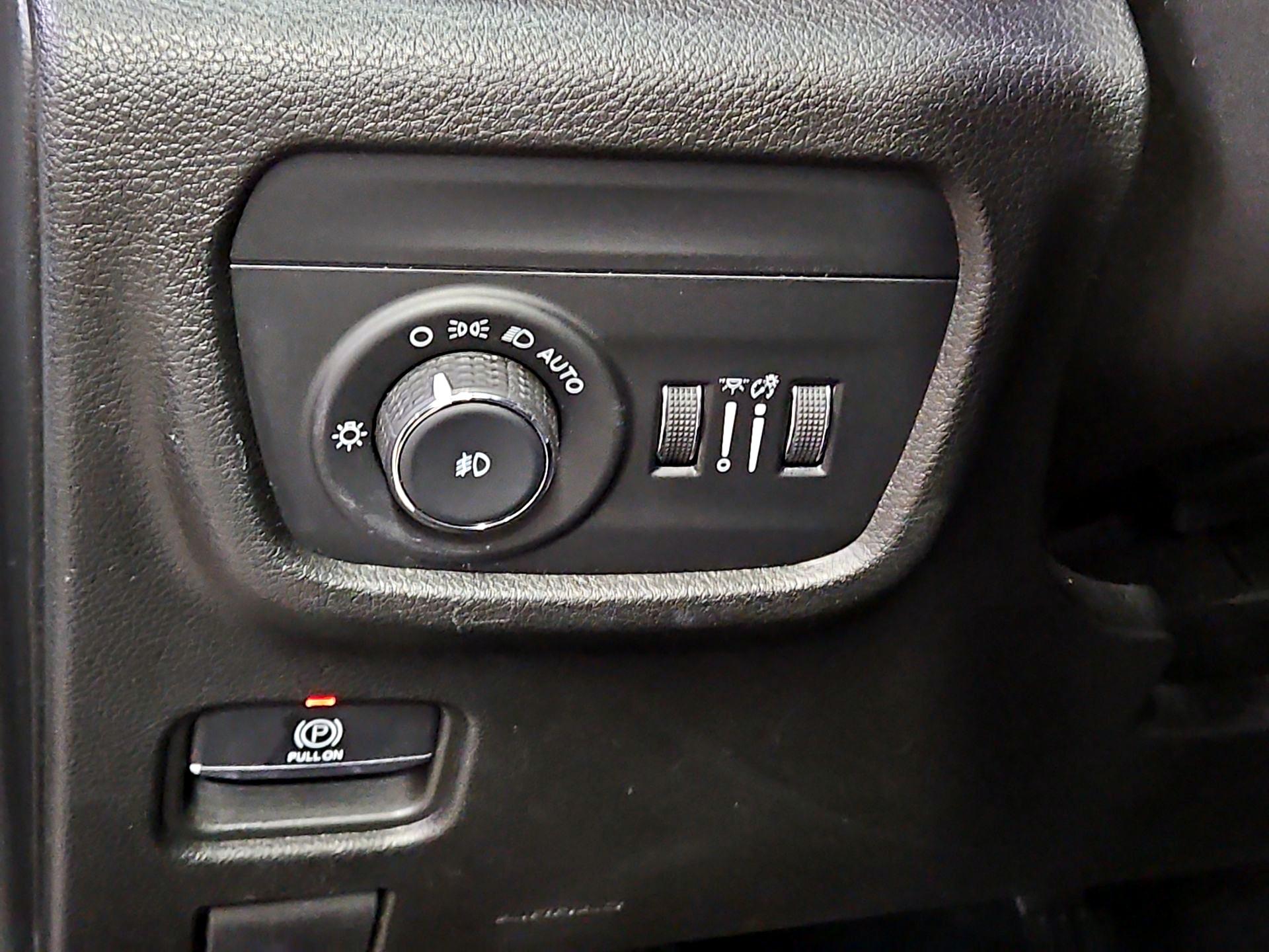 Thumbnail: 2023 Jeep Grand Cherokee - 13