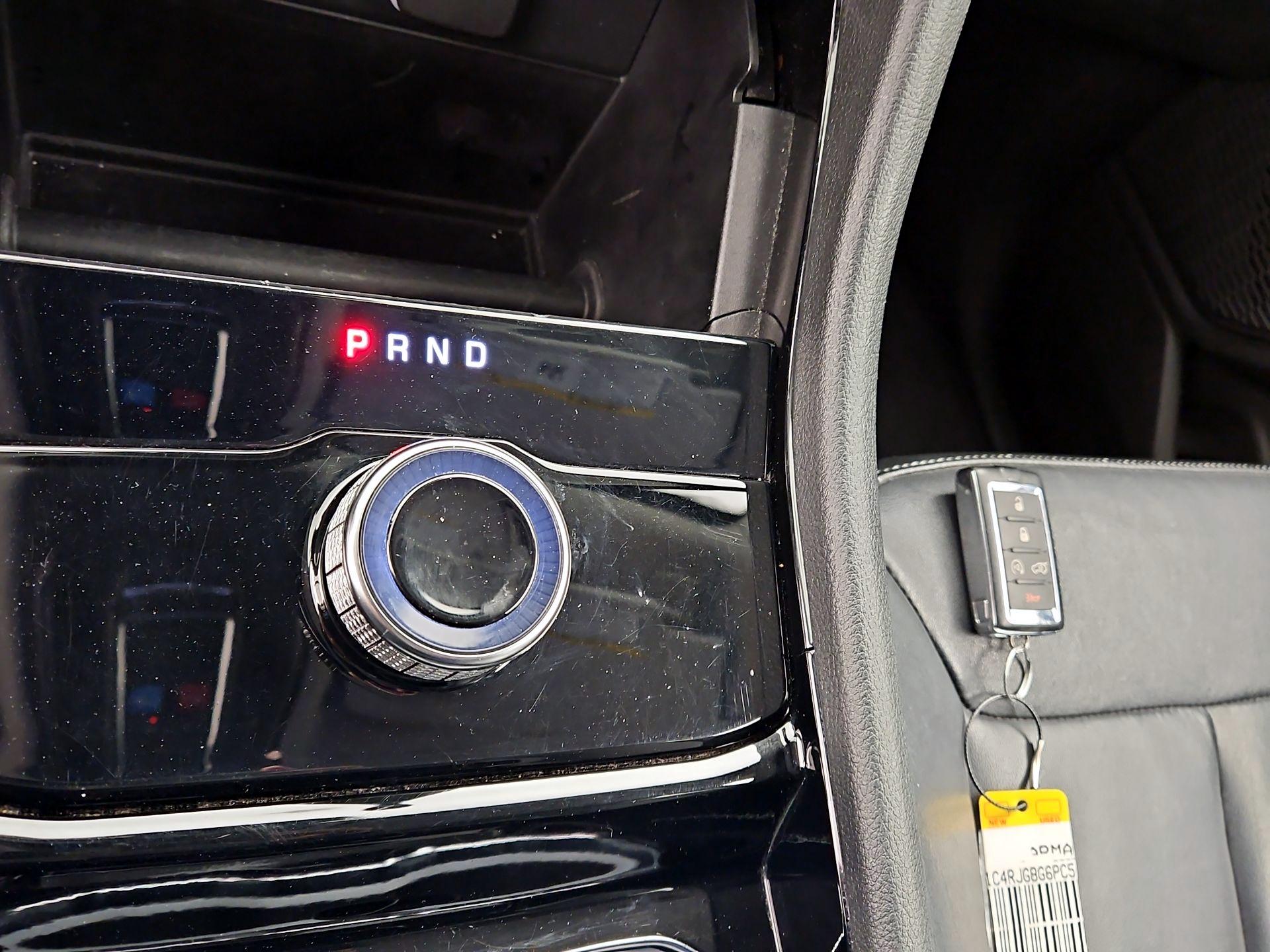 Thumbnail: 2023 Jeep Grand Cherokee - 18