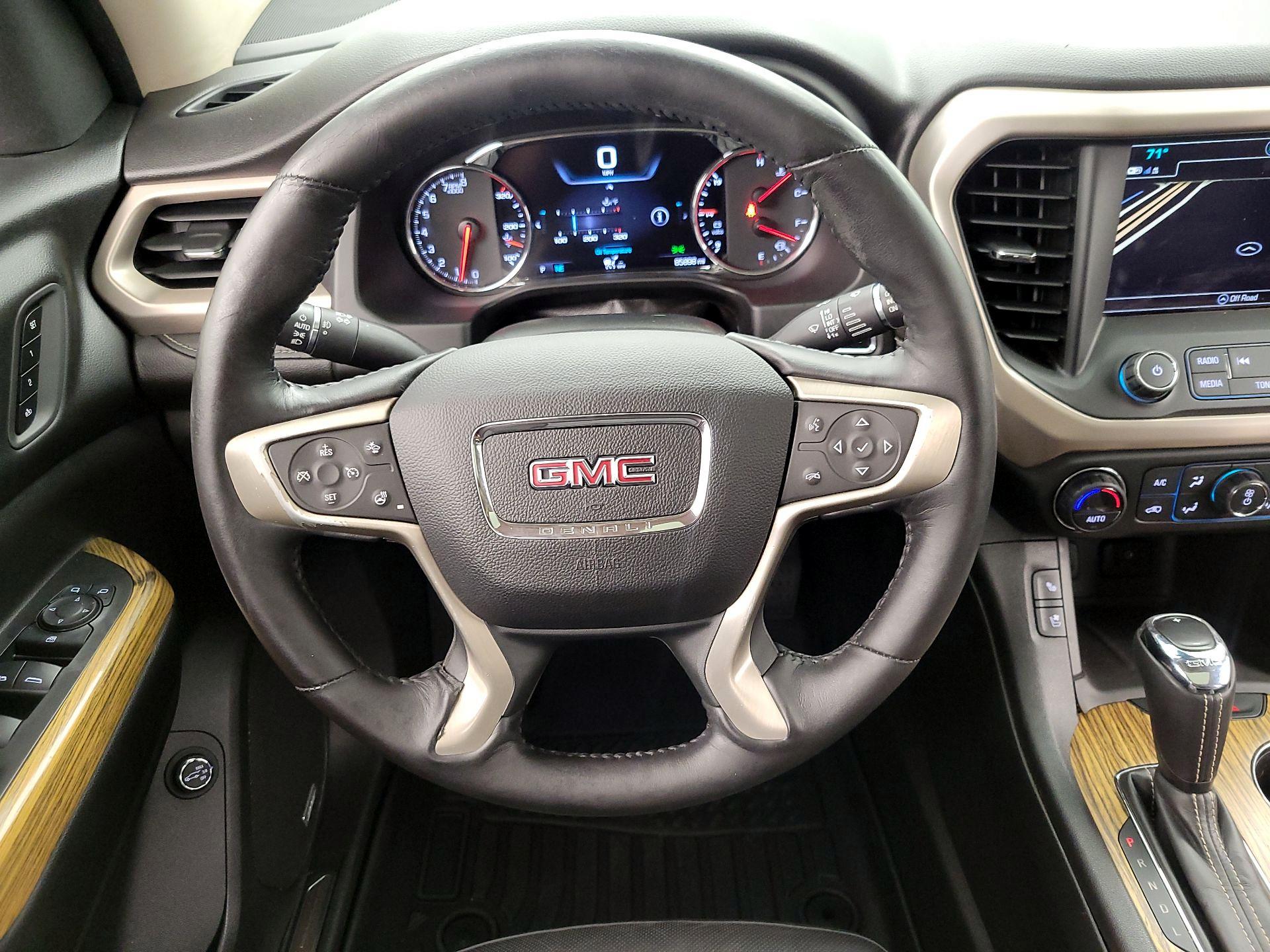 Thumbnail: 2017 GMC Acadia - 10