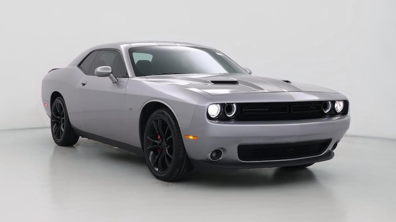 2016 Dodge Challenger R/T Hero Image