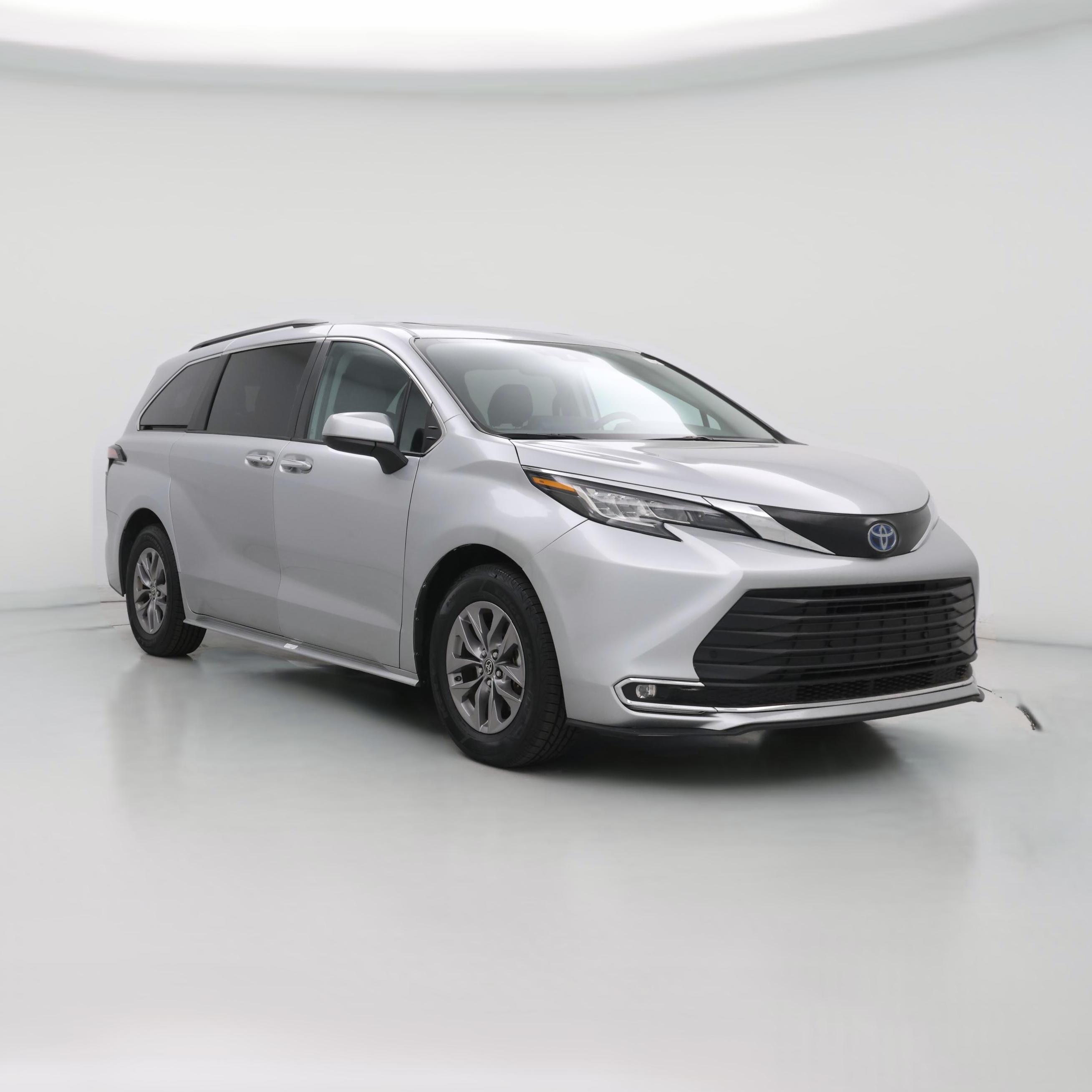 Thumbnail: 2023 Toyota Sienna - 1