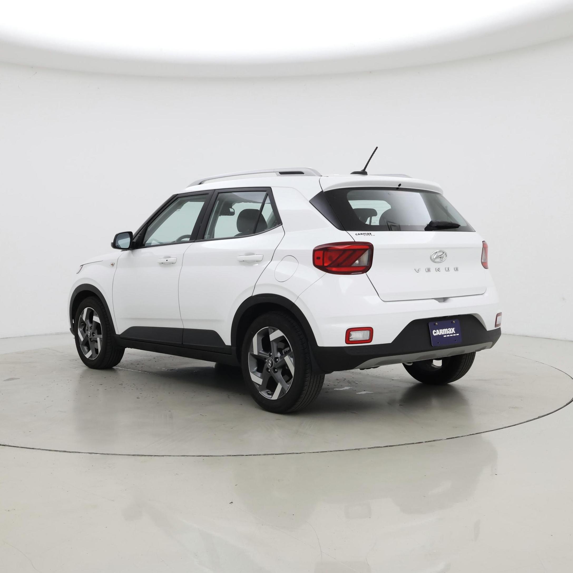 Thumbnail: 2024 Hyundai Venue - 2