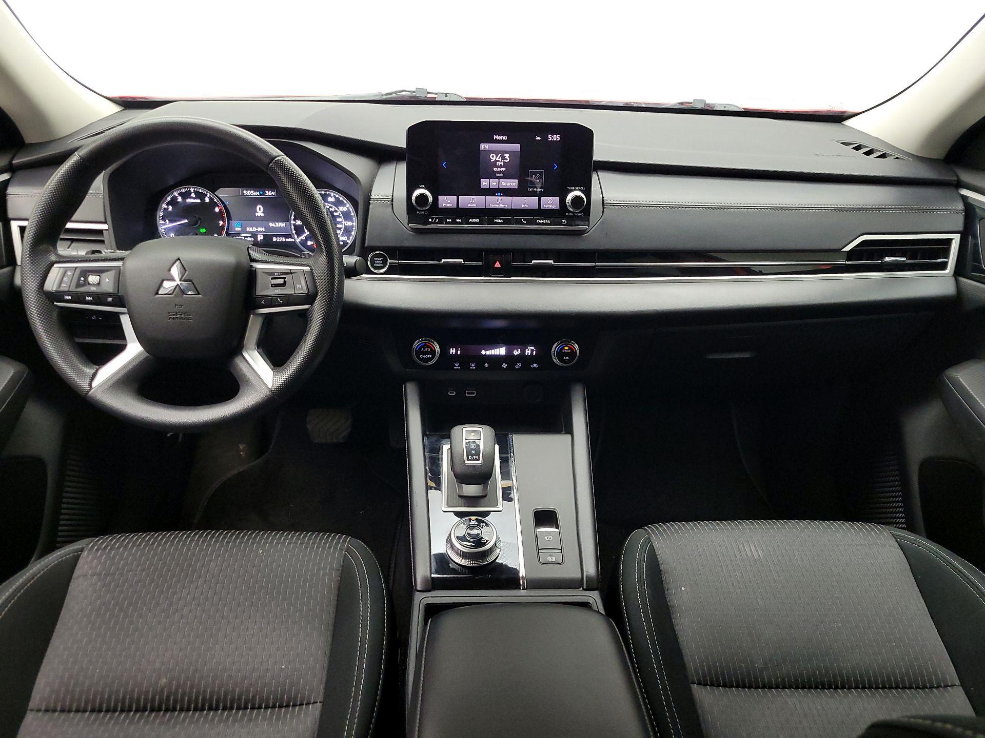 Thumbnail: 2022 Mitsubishi Outlander - 9