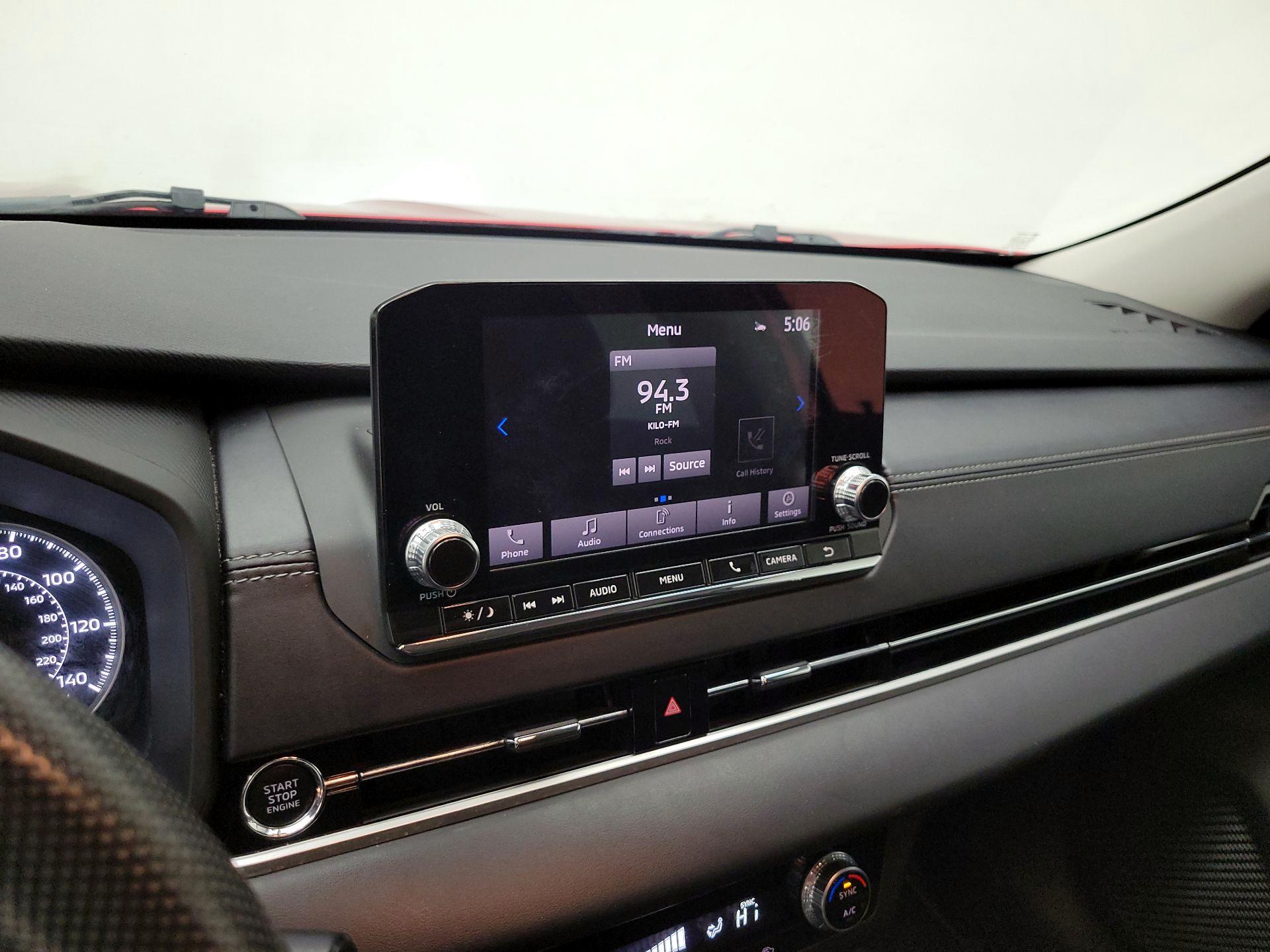 Thumbnail: 2022 Mitsubishi Outlander - 15