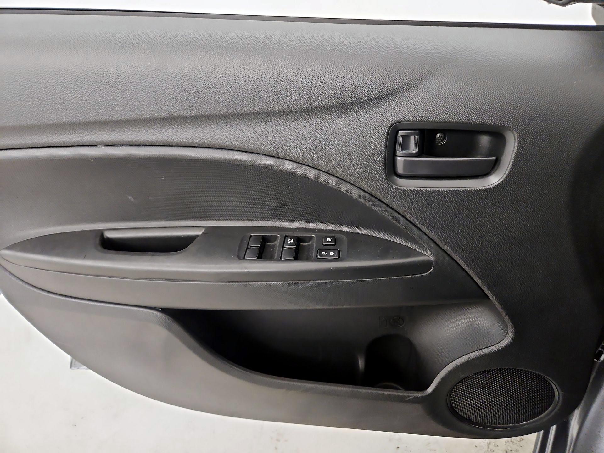 Thumbnail: 2020 Mitsubishi Mirage - 12