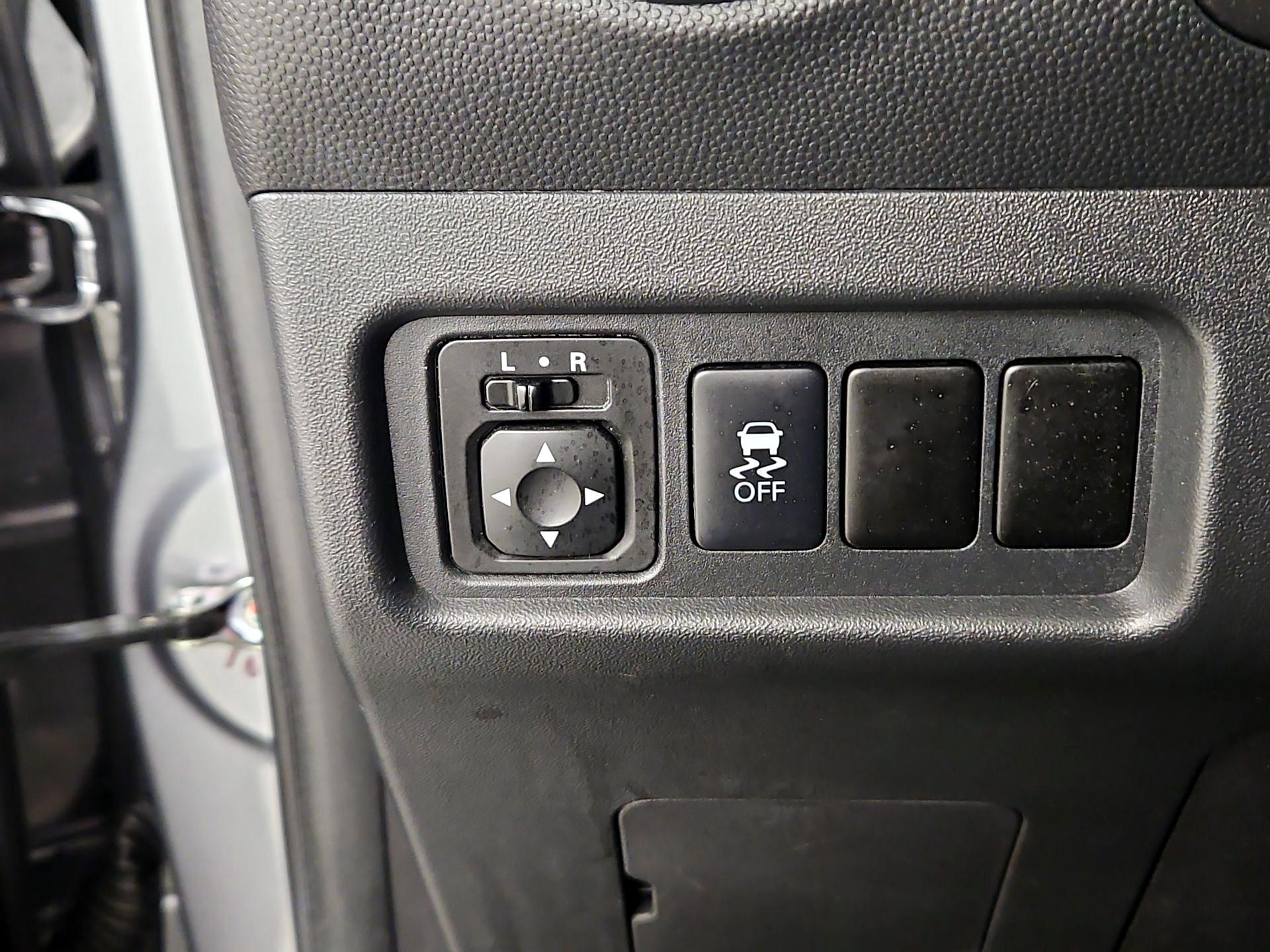Thumbnail: 2020 Mitsubishi Mirage - 13