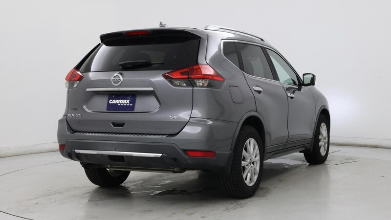 2017 Nissan Rogue SV 8