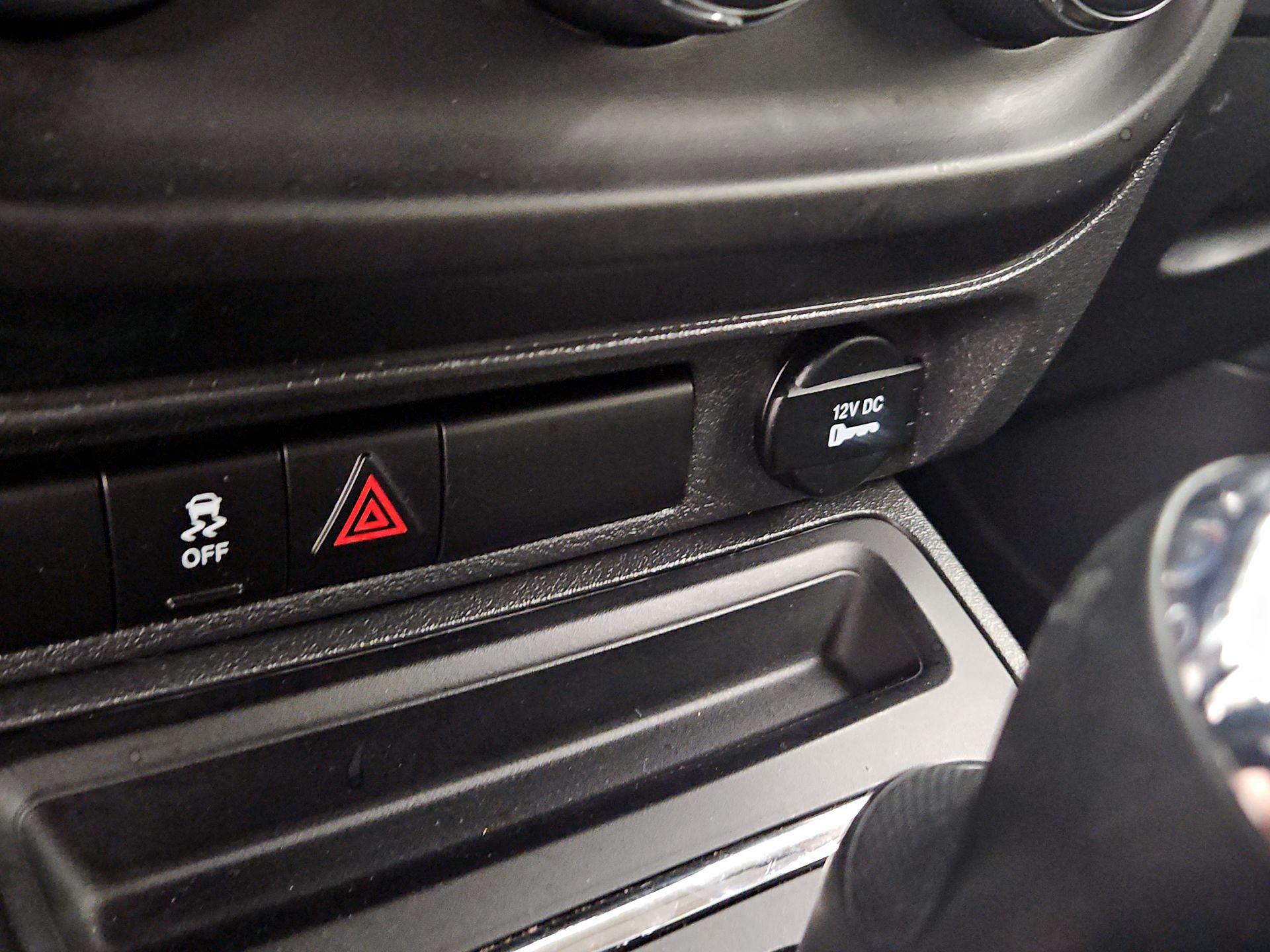 Thumbnail: 2014 Jeep Compass - 16