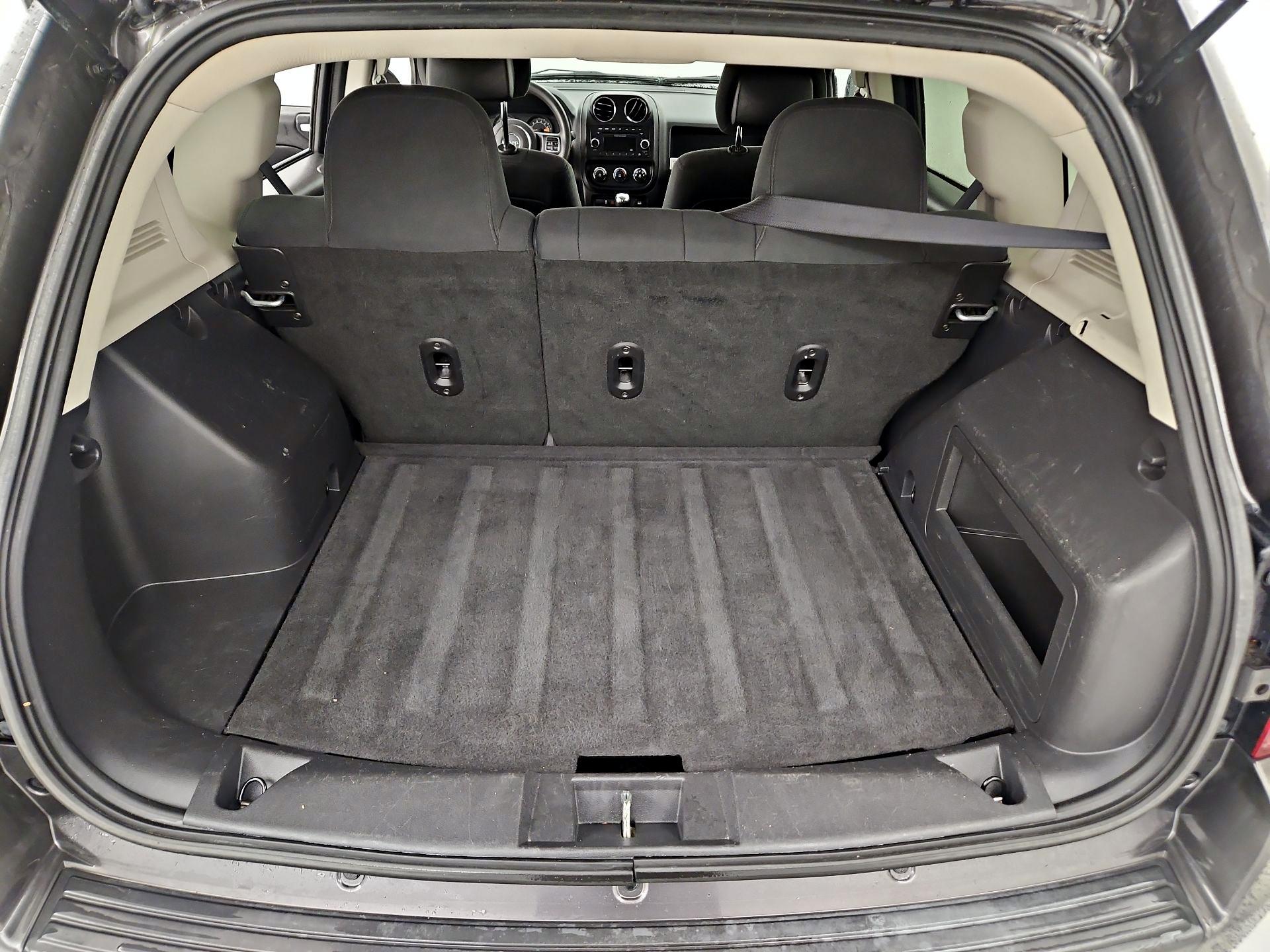 Thumbnail: 2014 Jeep Compass - 18
