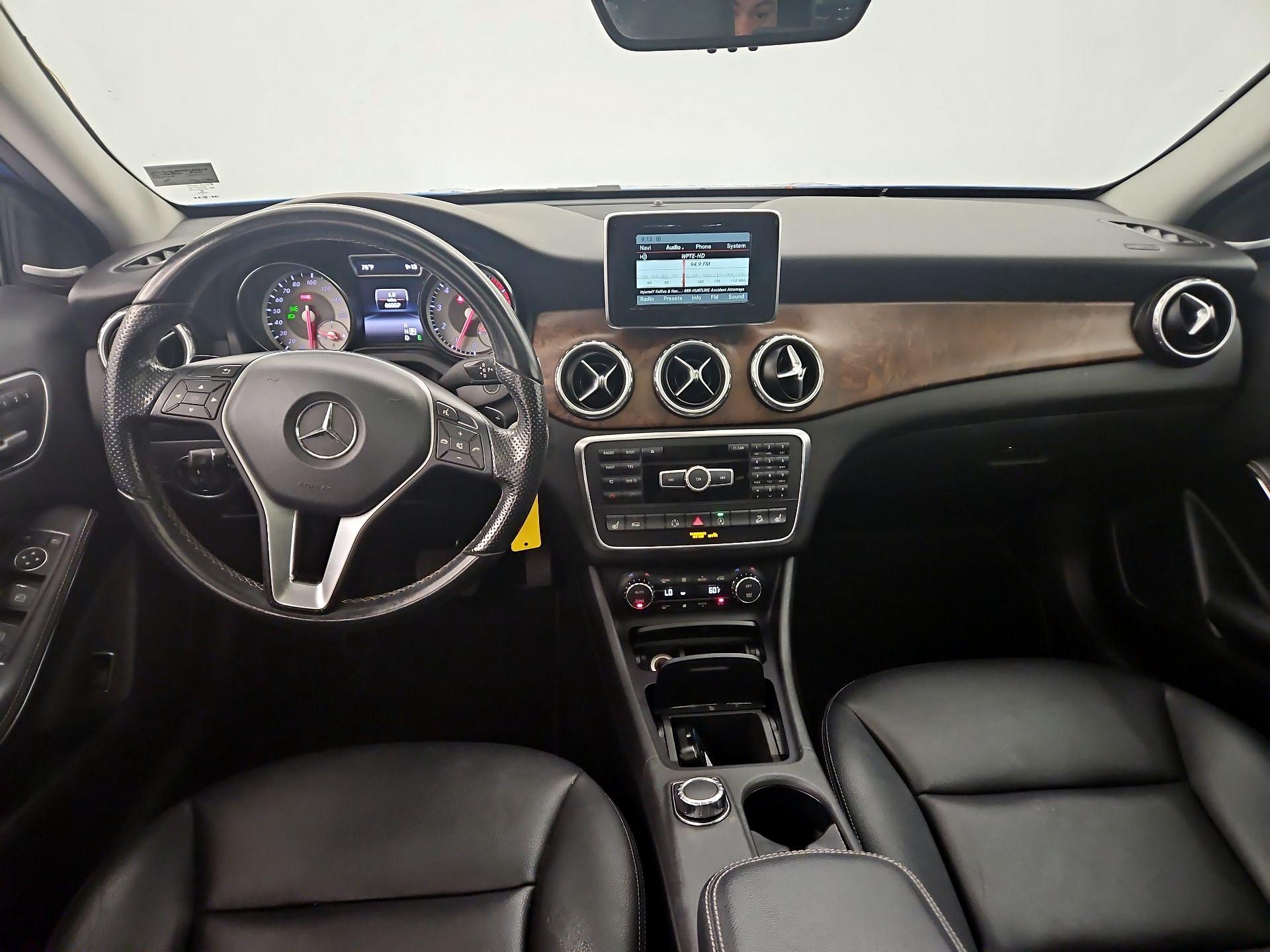 Thumbnail: 2015 Mercedes-Benz GLA - 9