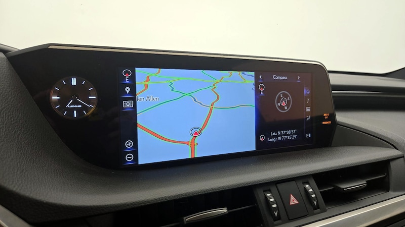 2019 Lexus ES  14