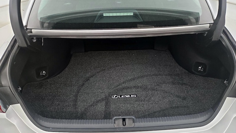 2019 Lexus ES  22